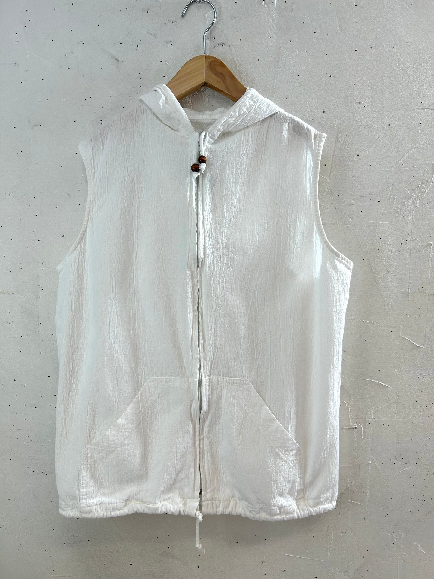 Vintage White Hood Vest [D29996]