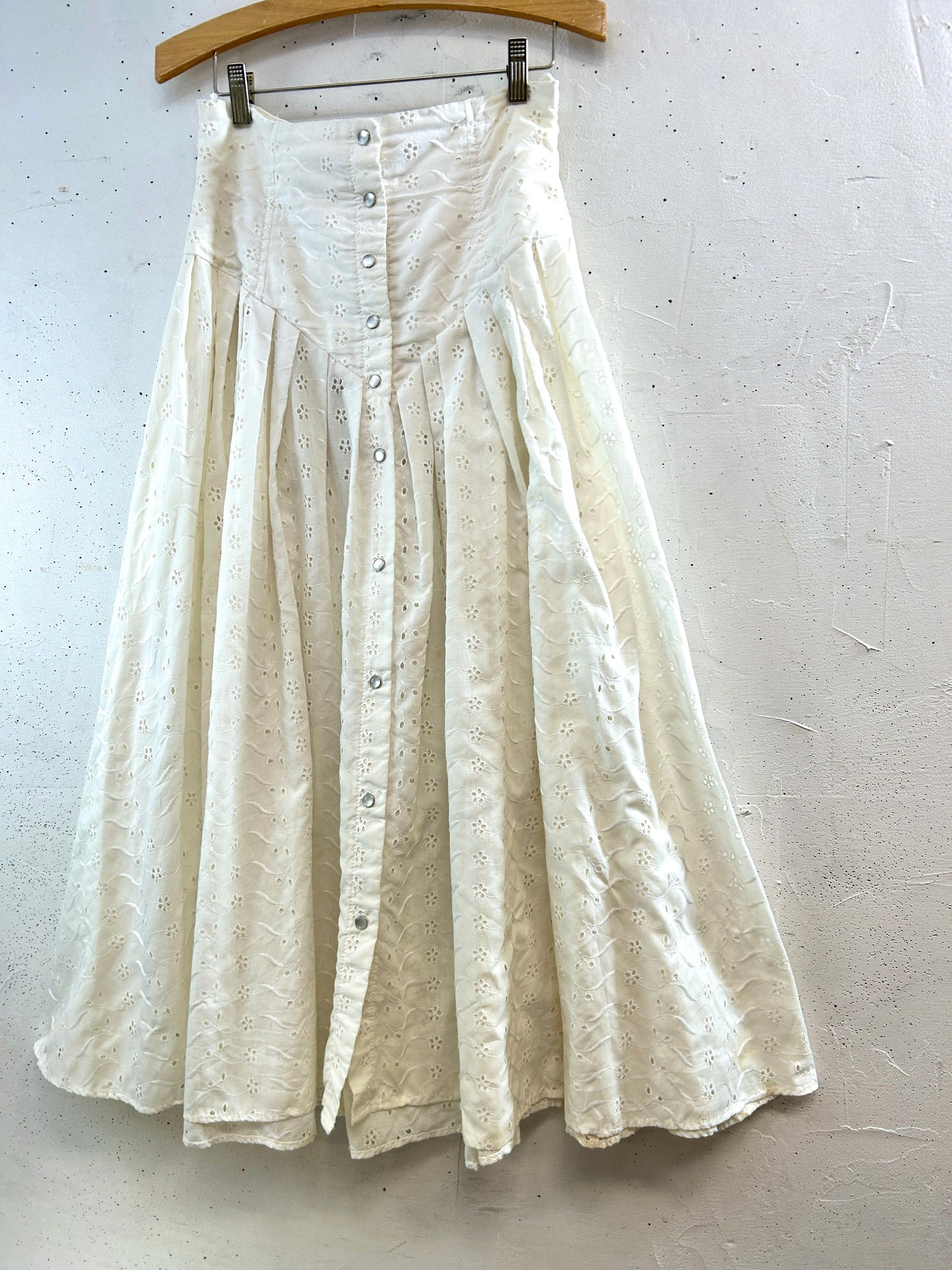 Vintage Cutwork Embroidery Skirt [D32227]