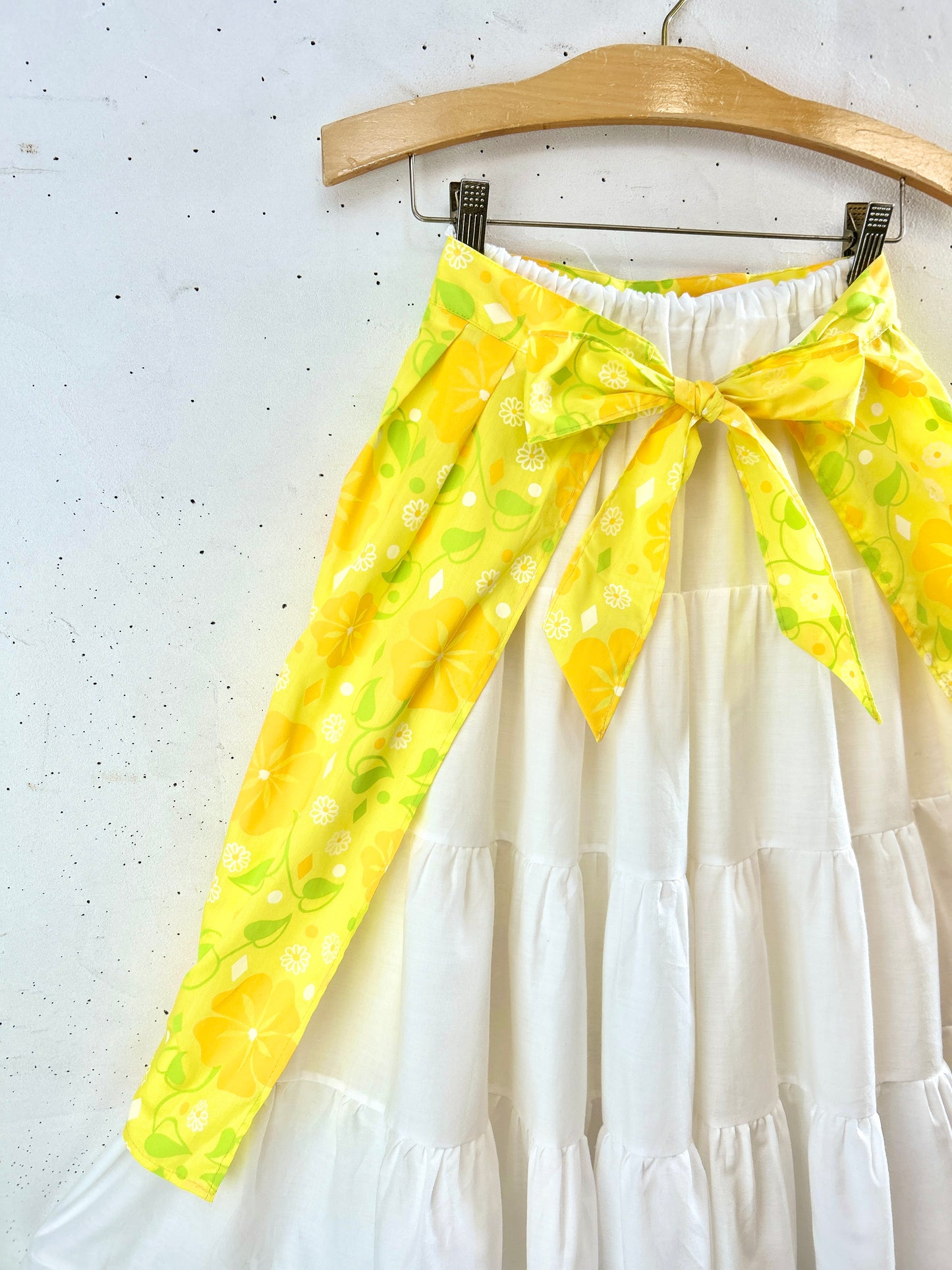 Vintage Apron [J30388]