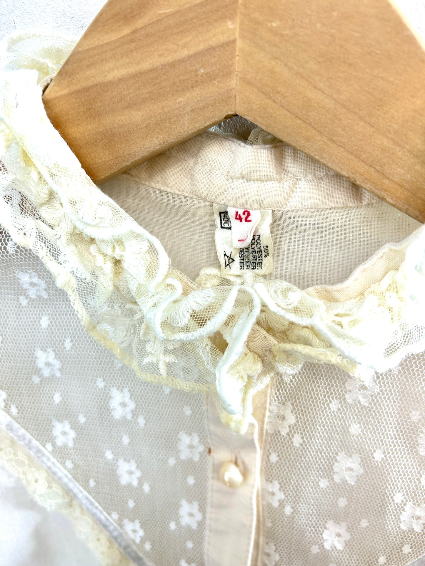 Vintage White Blouse [E32484]