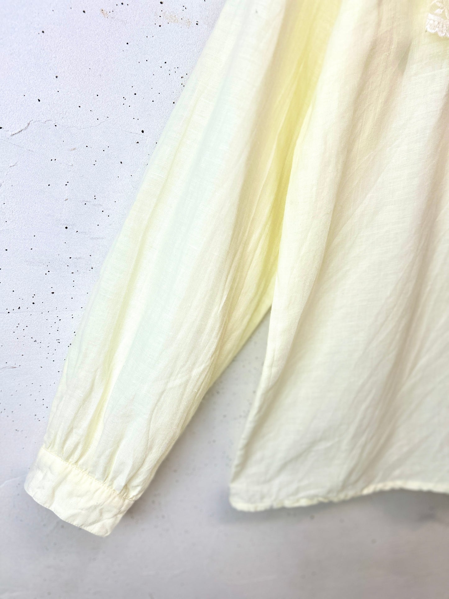 Vintage White Blouse [K30844]