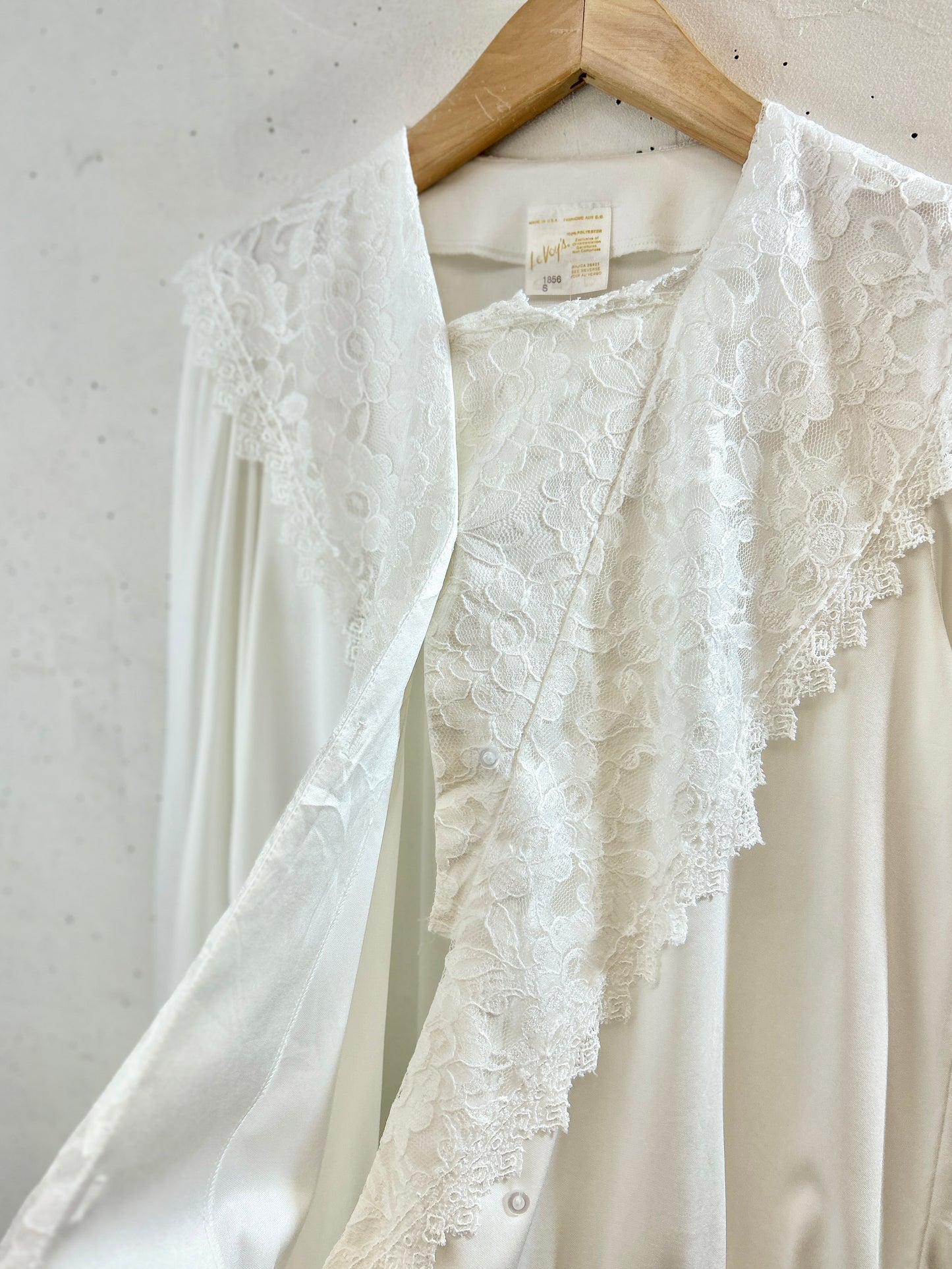 Vintage White Blouse MADE IN USA [H30932]