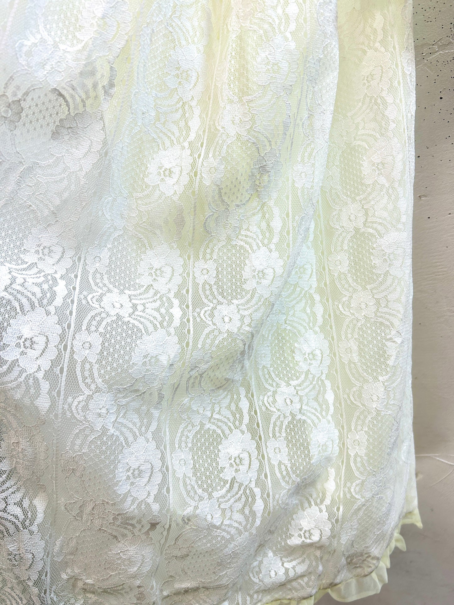 Vintage Lingerie Lace Gown [B31671]