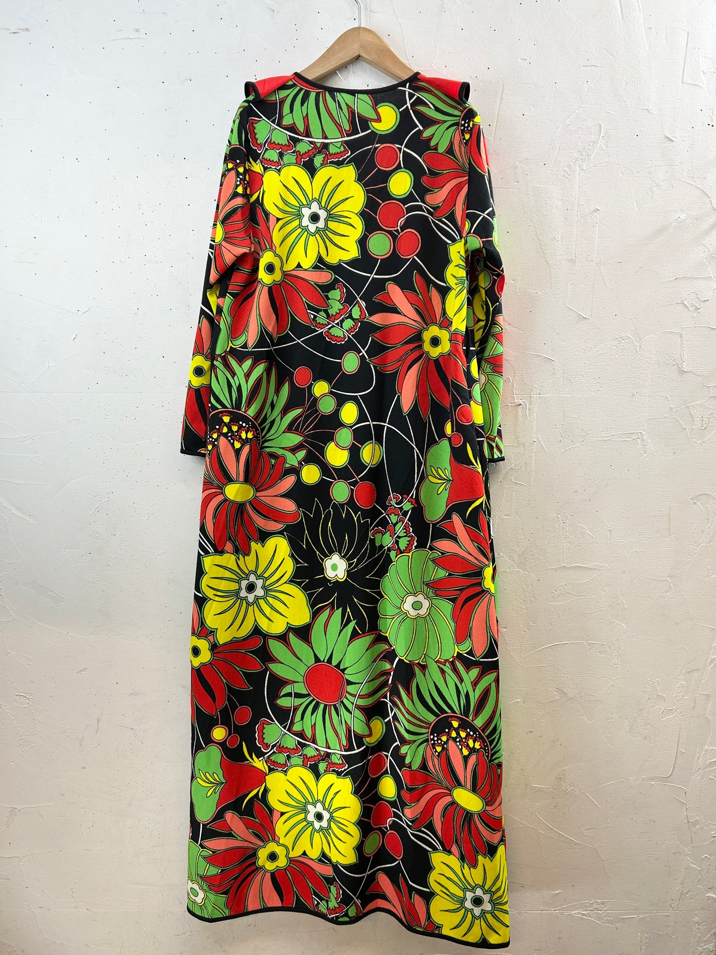 Vintage Gown [H30860]