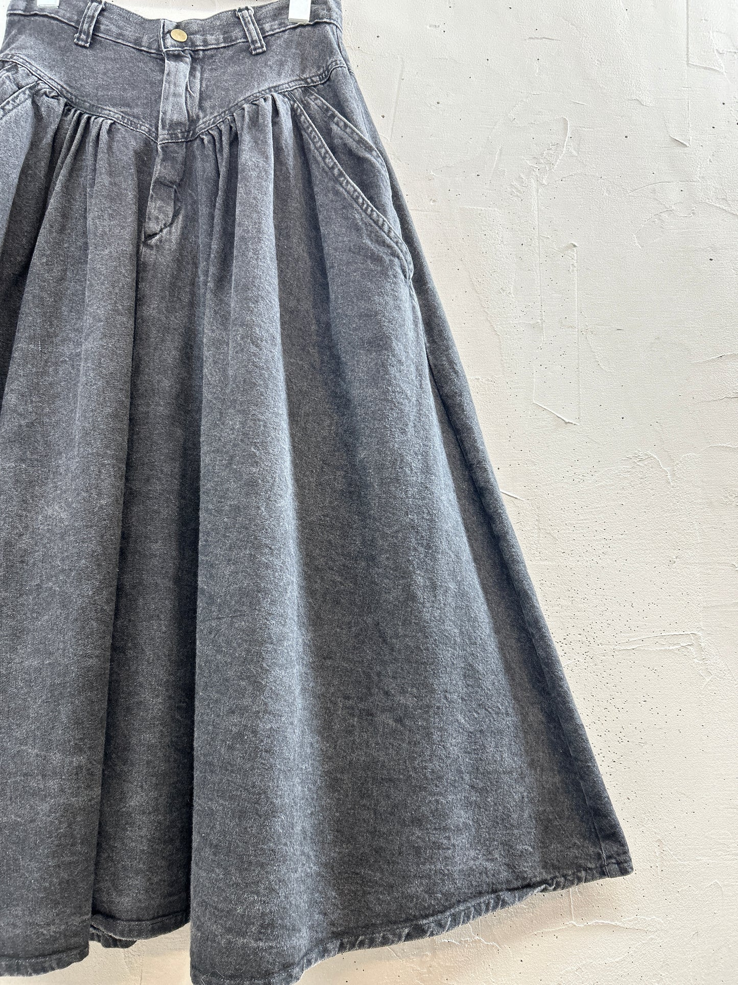 Vintage Black Denim Skirt [L31104]