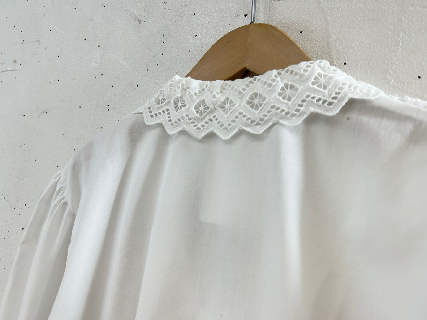 Vintage White Blouse [H30787]