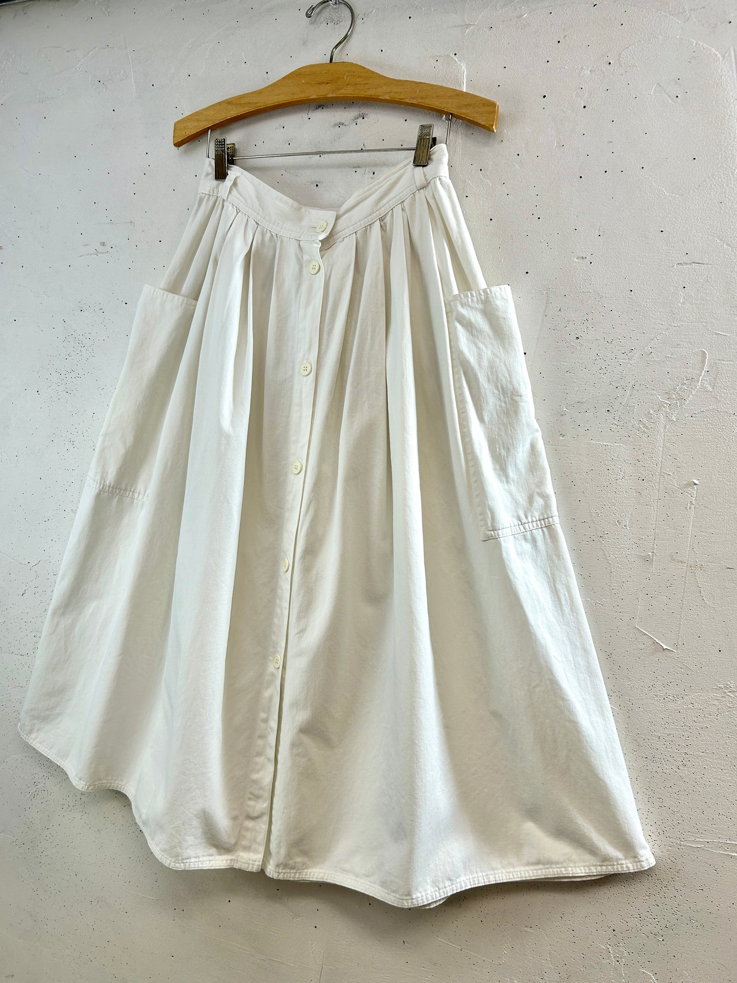 Vintage White Skirt [G33239]