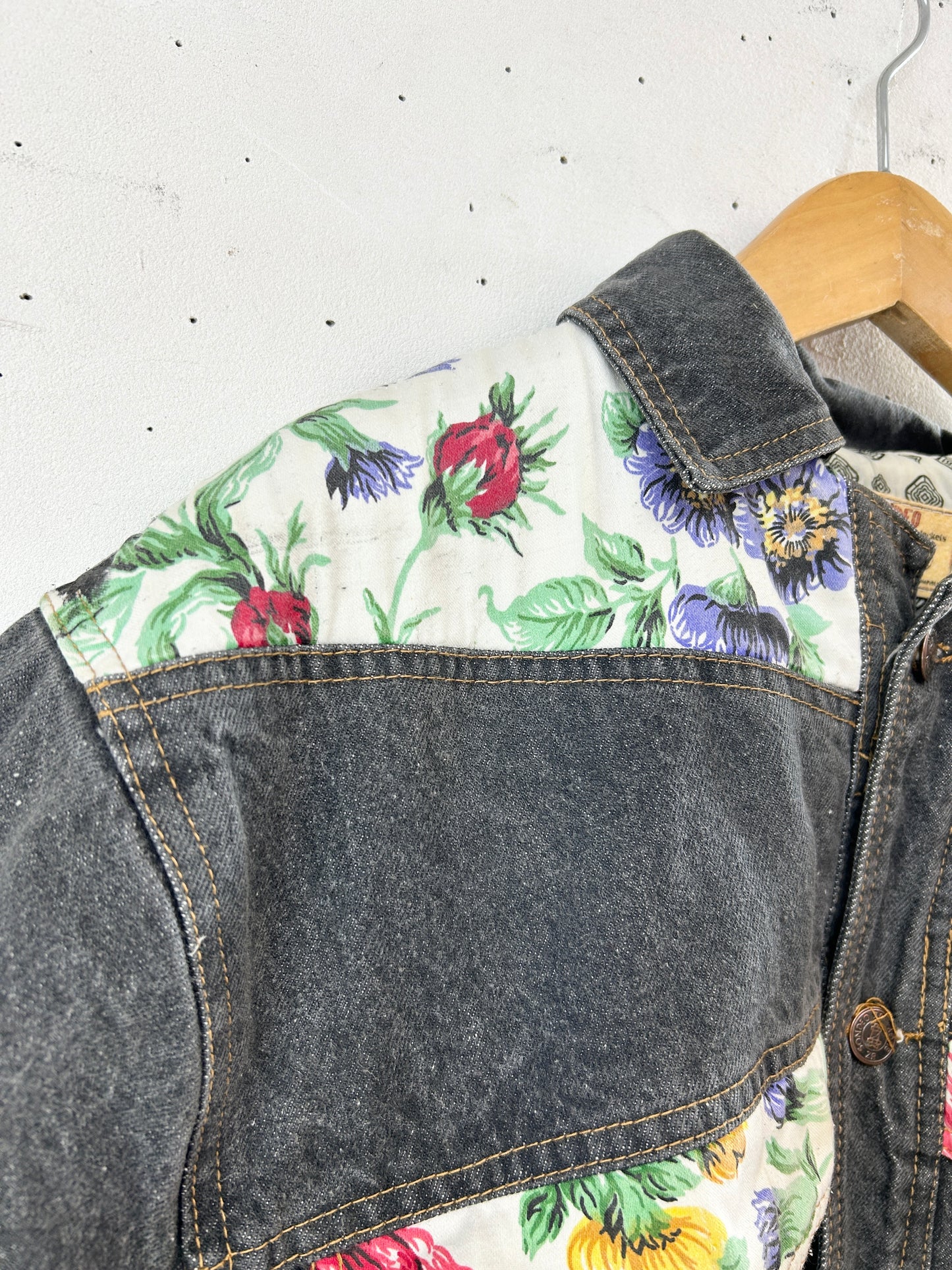 Vintage Denim Jacket [J30551]