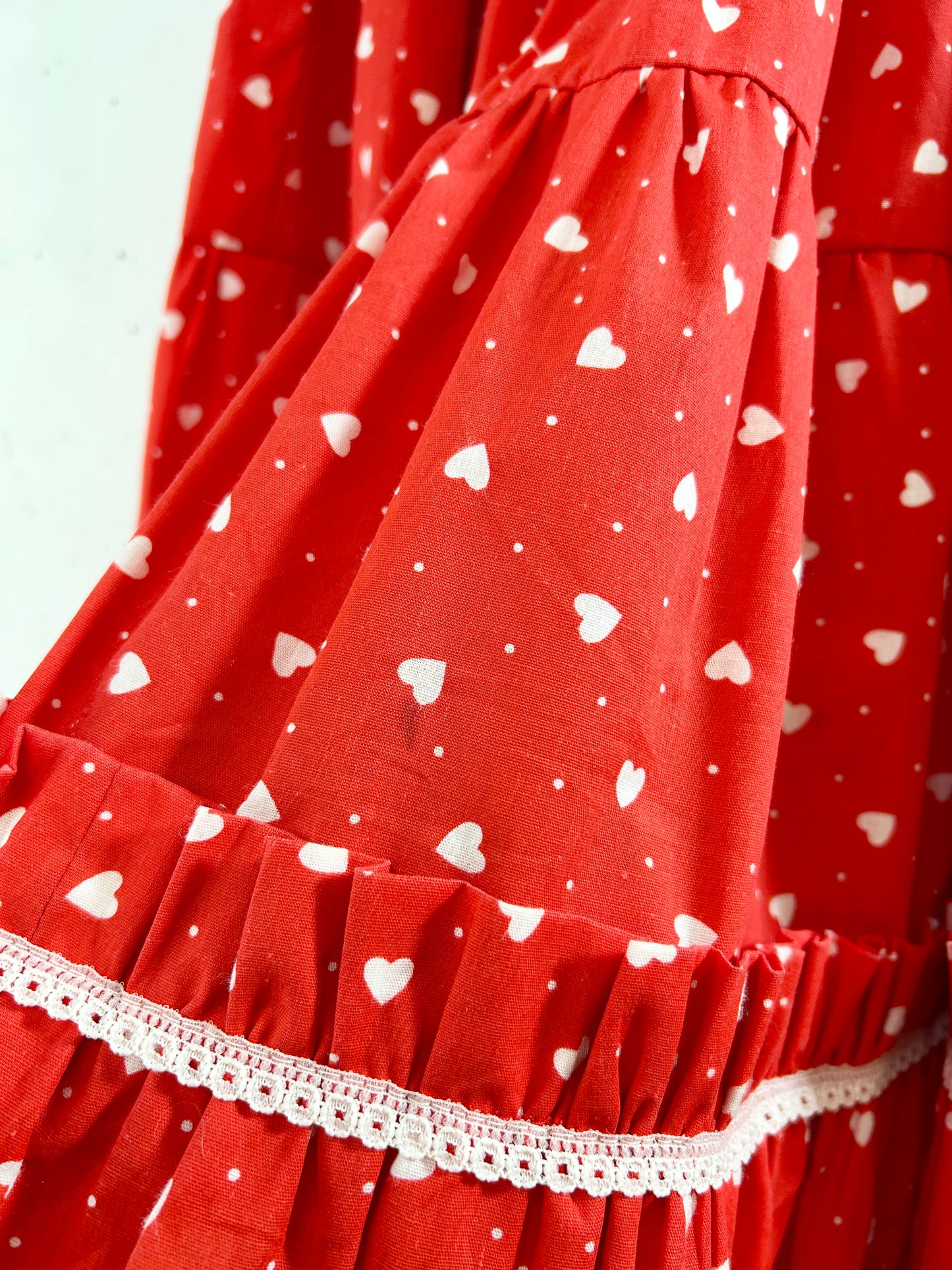 Vintage Tiered Skirt Heart [H30771]