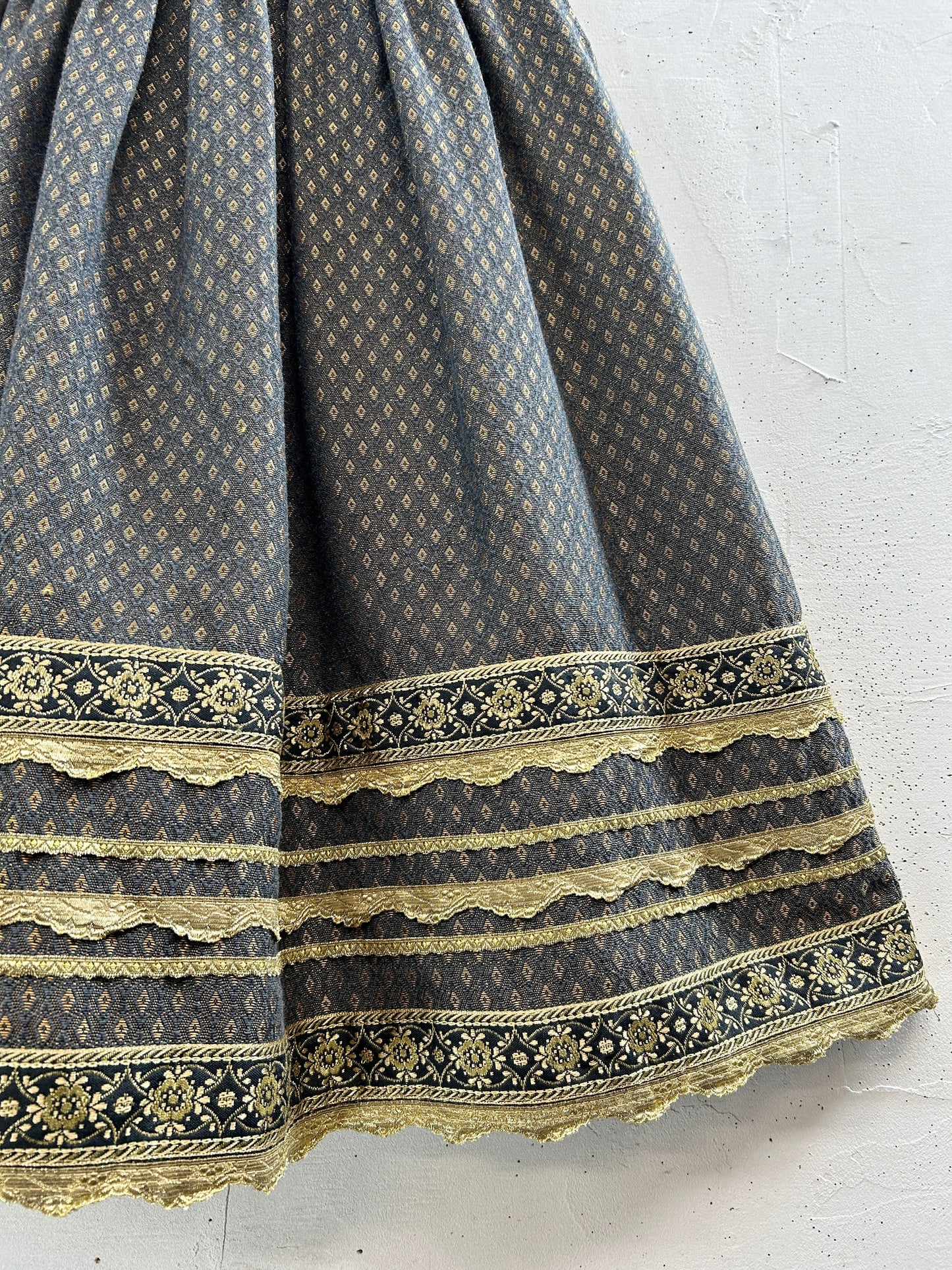 Vintage Skirt [A31339]