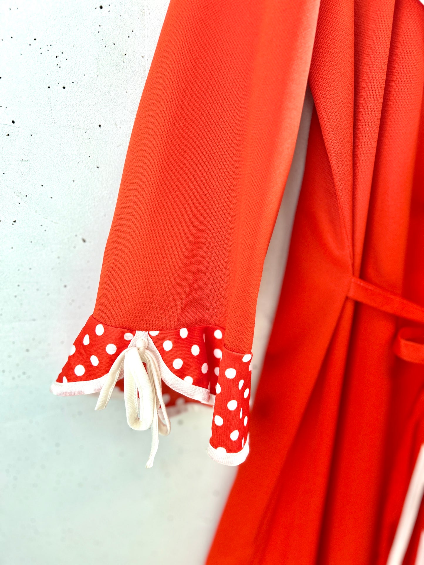 Vintage Gown [H30931]