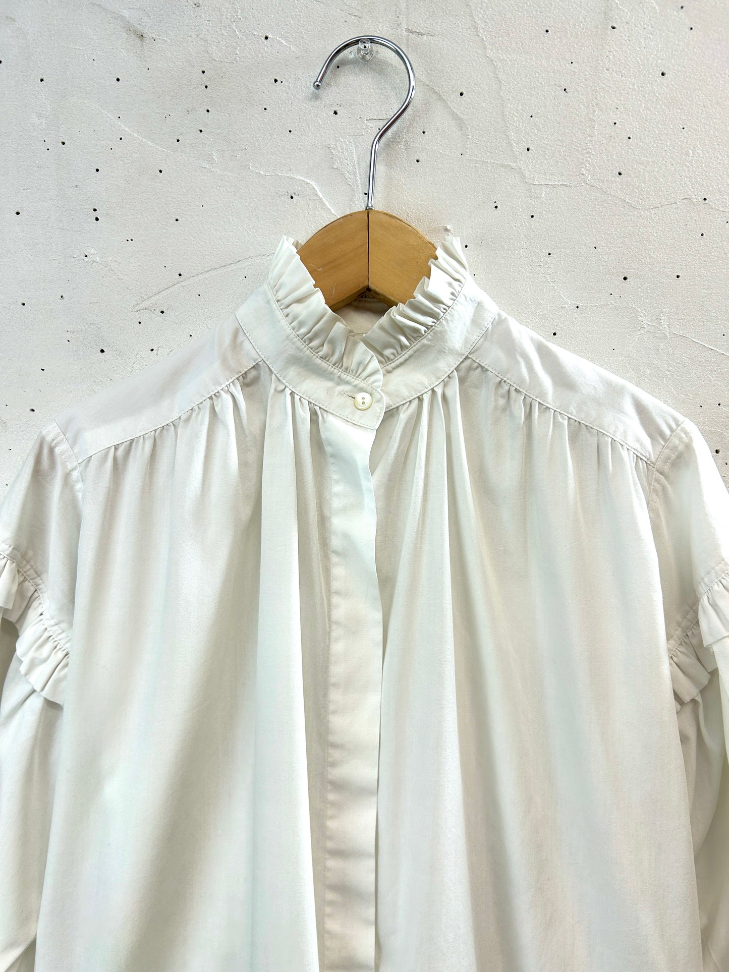 Vintage White Blouse [C31830]