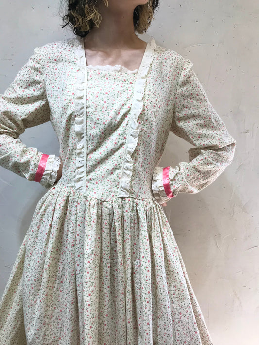 ’70s Vintage Flower Dress [G24598]