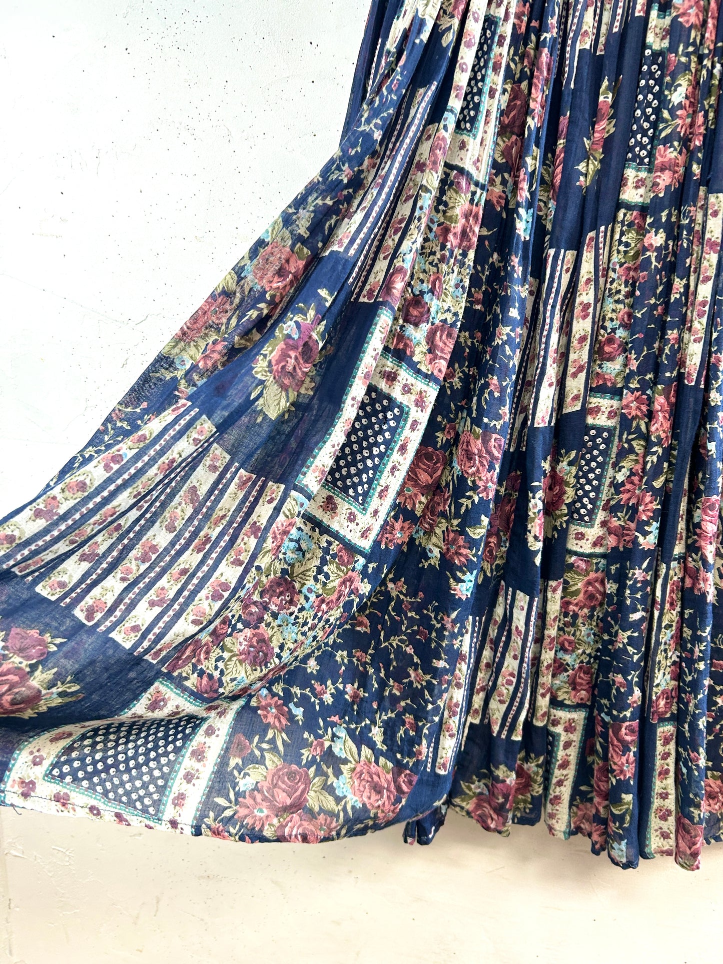 Vintage Skirt  MADE IN INDIA [G32912]