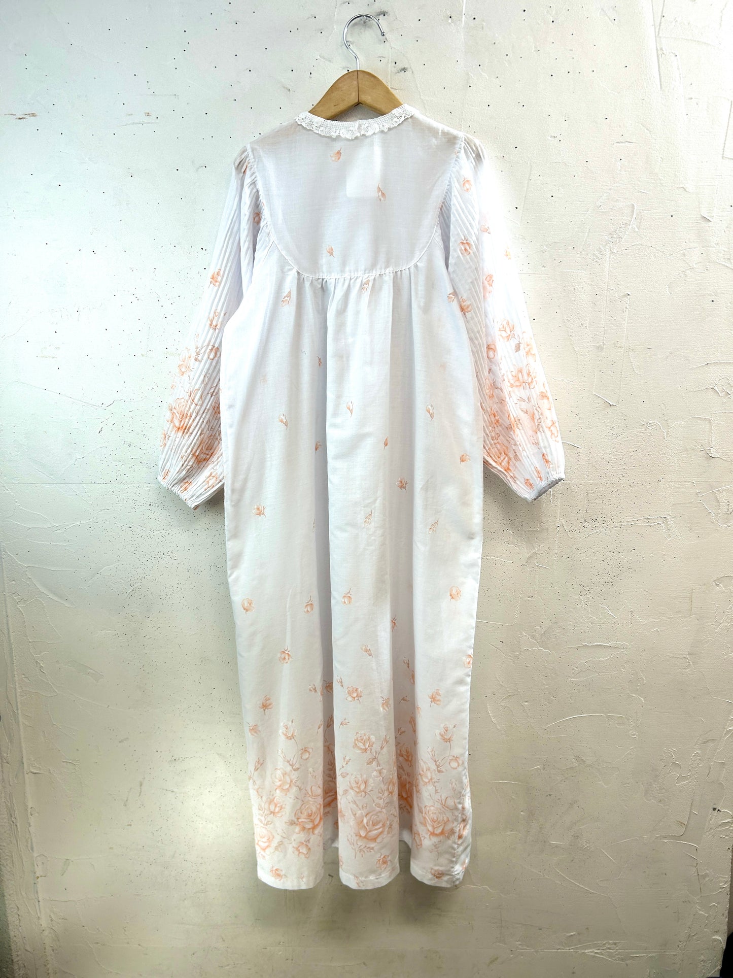 Vintage White Dress [B31692]