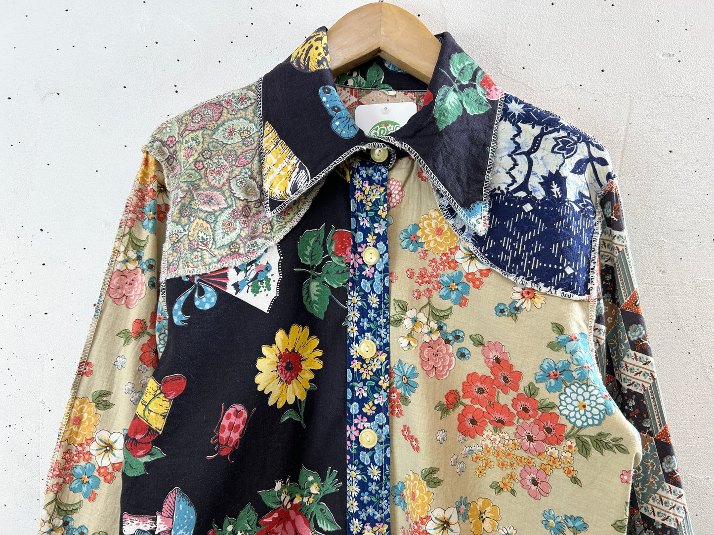 Vintage Patch Shirt [H30862]