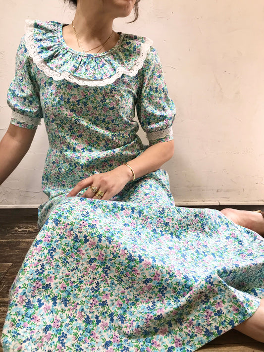 ’70s Vintage Flower Dress [G24568]