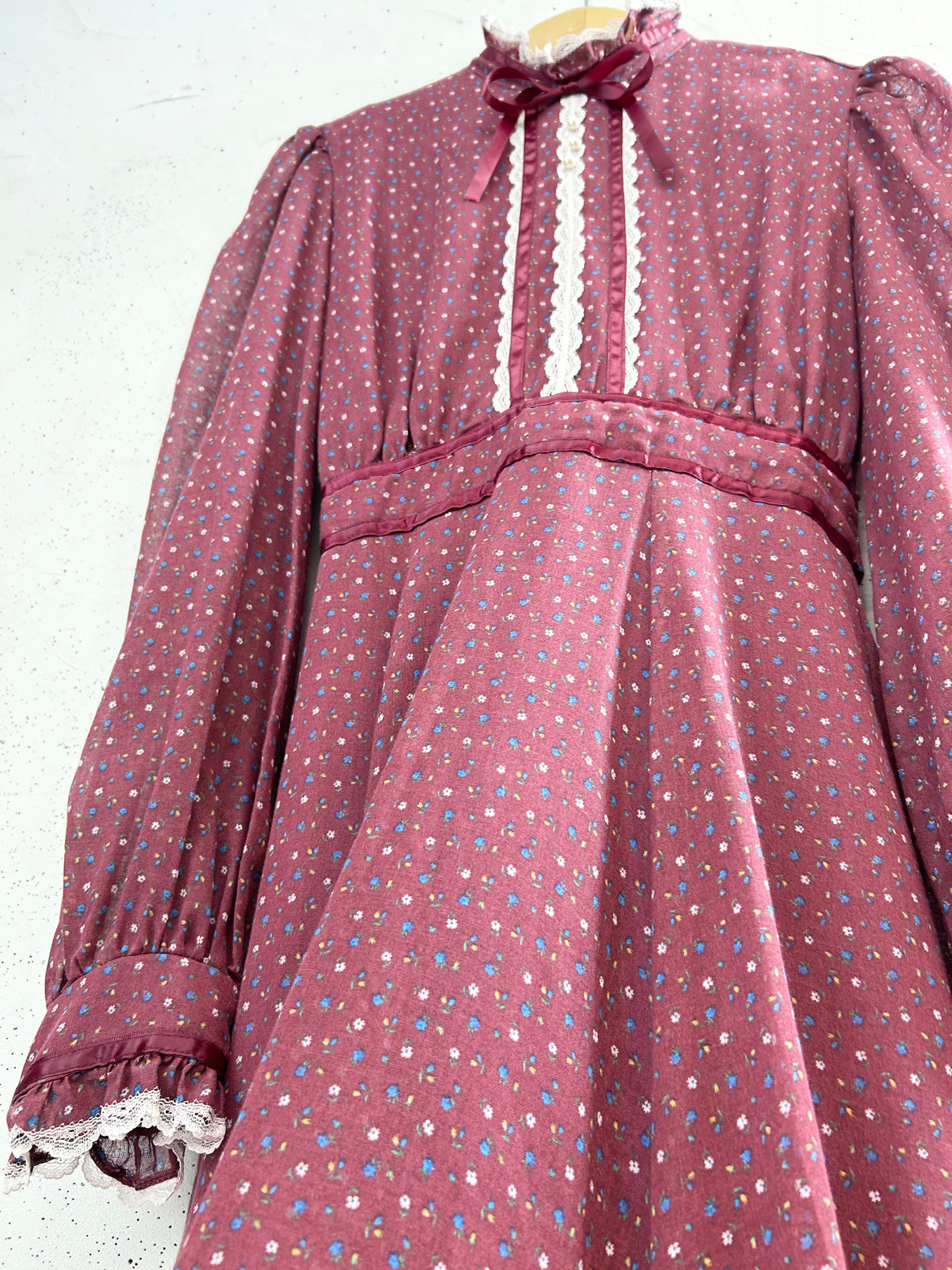 '70s Vintage Dress [J32456]