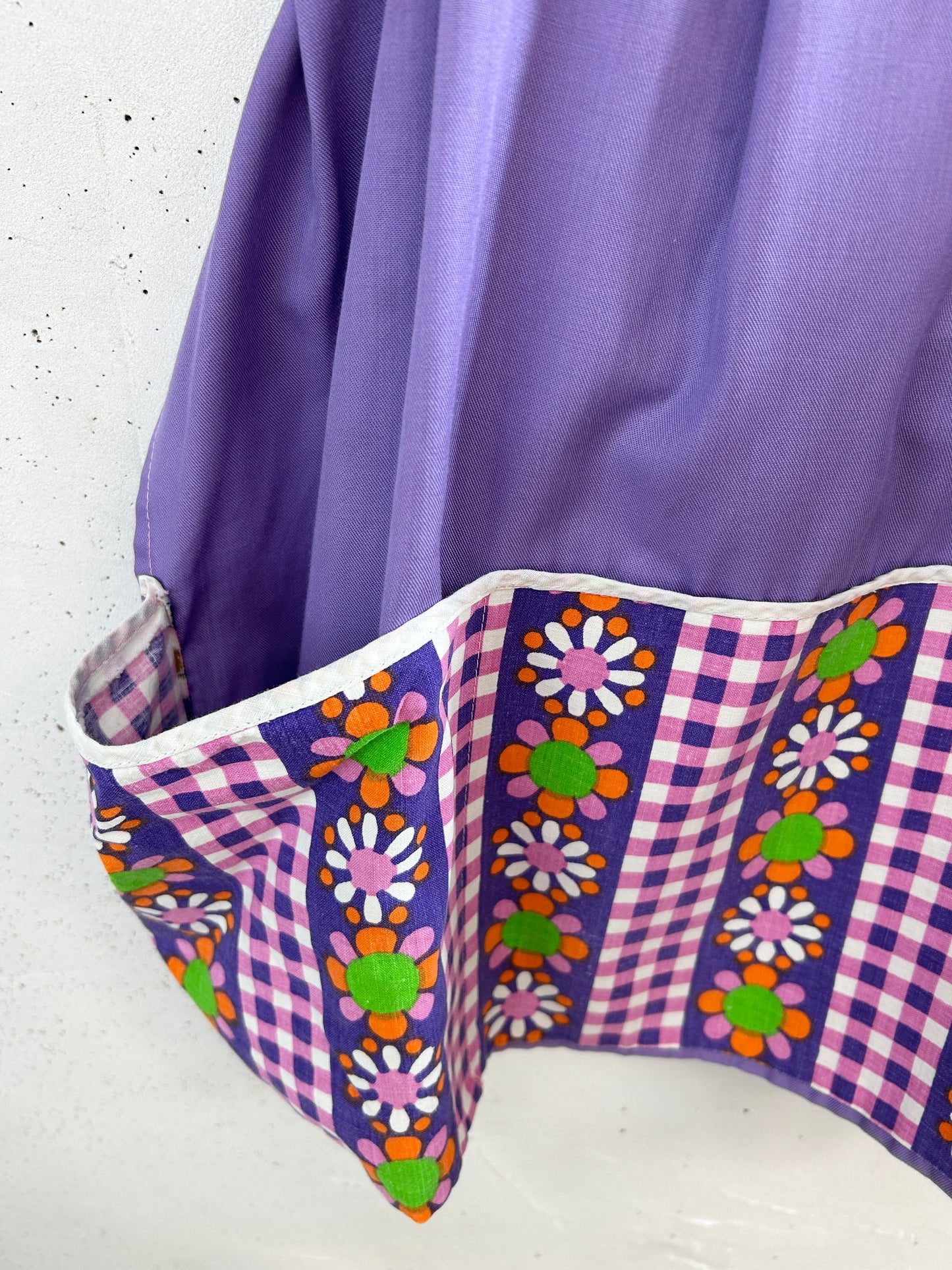 Vintage Apron [H33544]