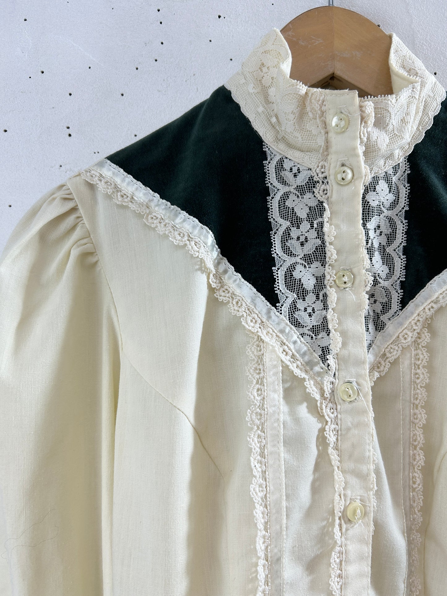 '70s Vintage Blouse 〜GUNNE SAX〜 [H30843]