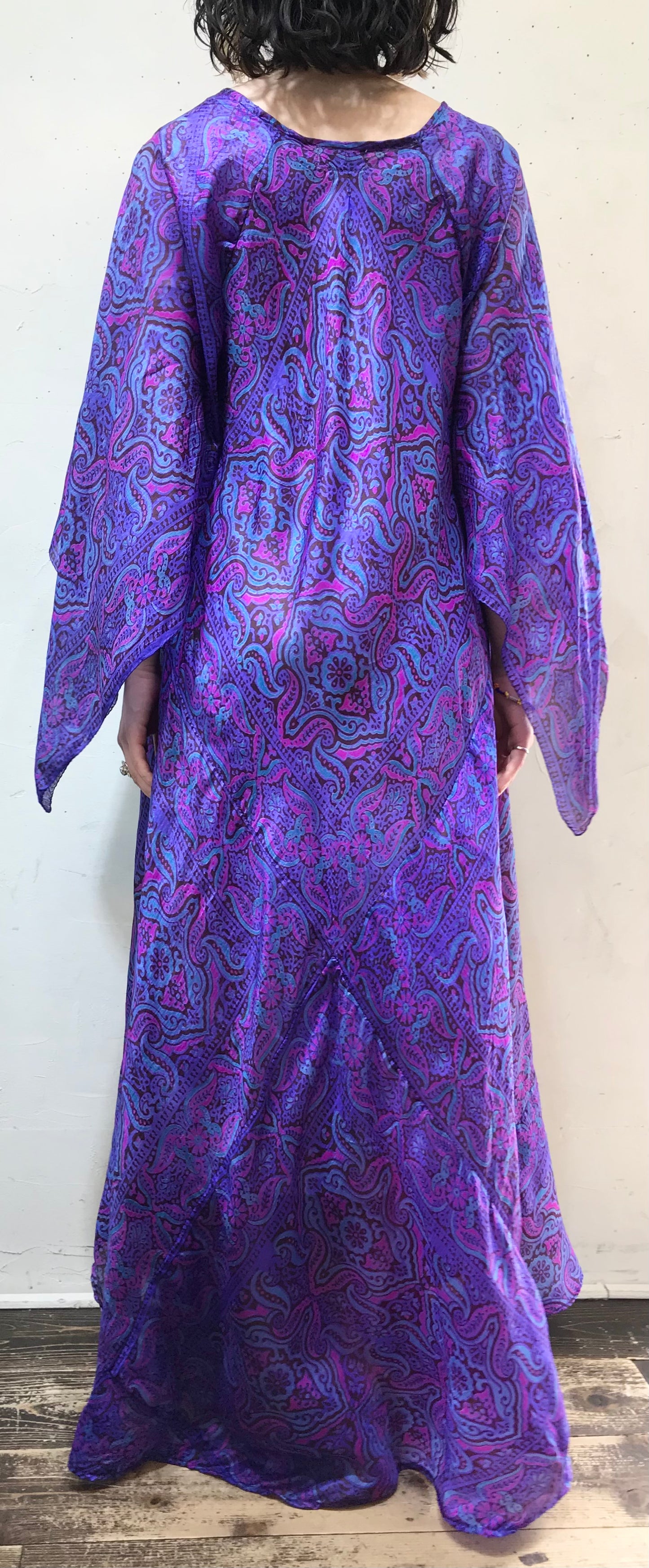 ’70s Vintage Indian Silk Dress [G24577]