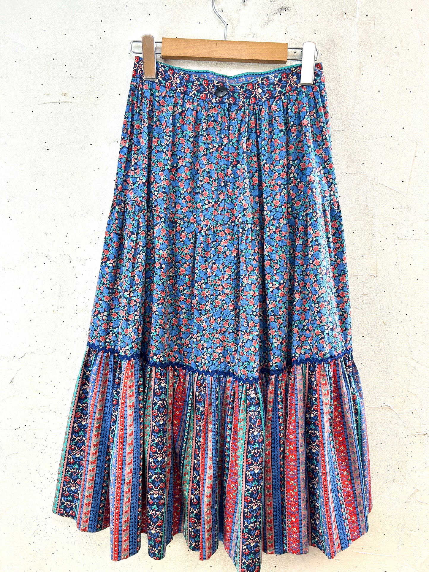 '70s Vintage flower Skirt [J30525]