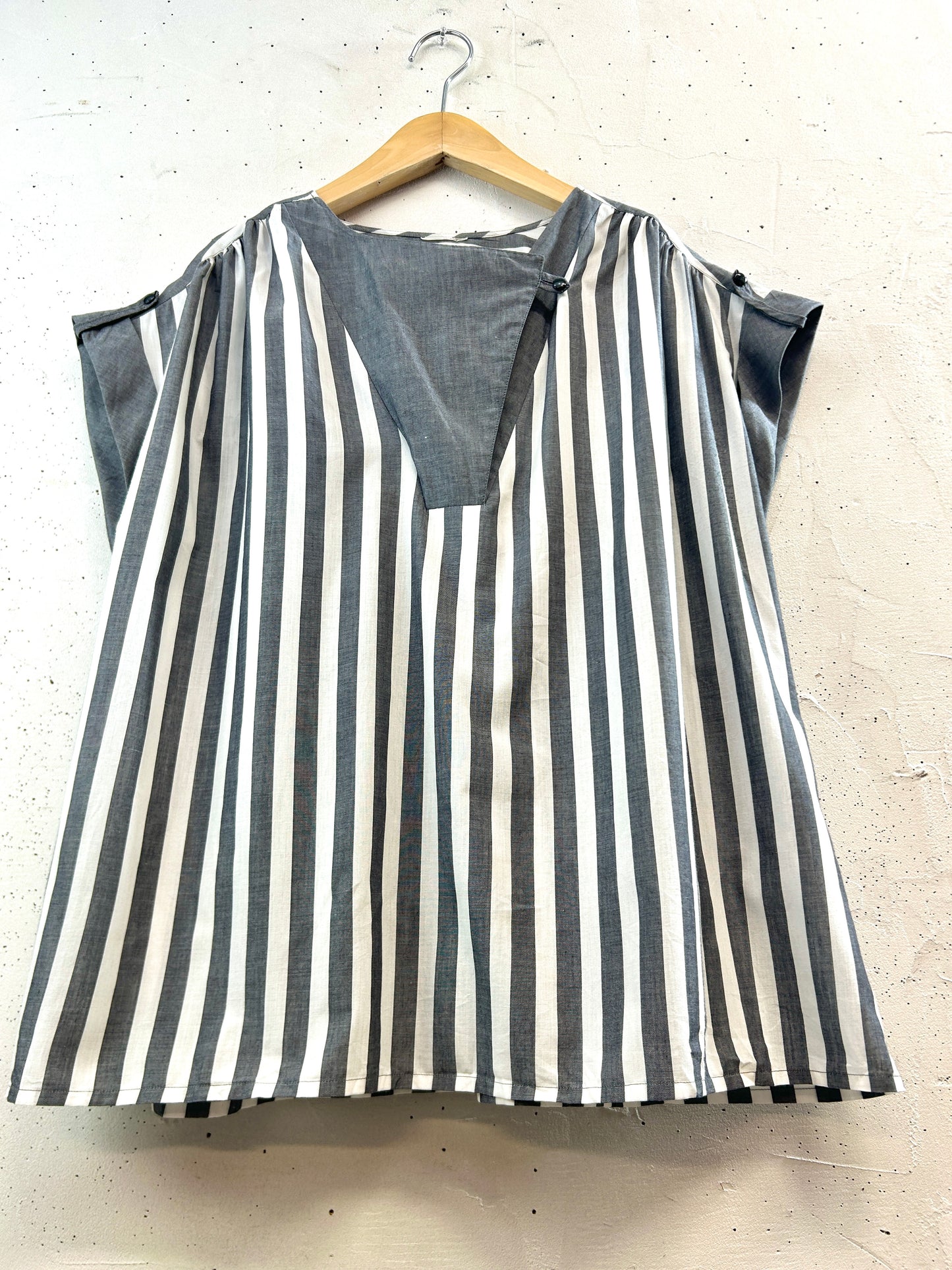 Vintage Tops [D32235]