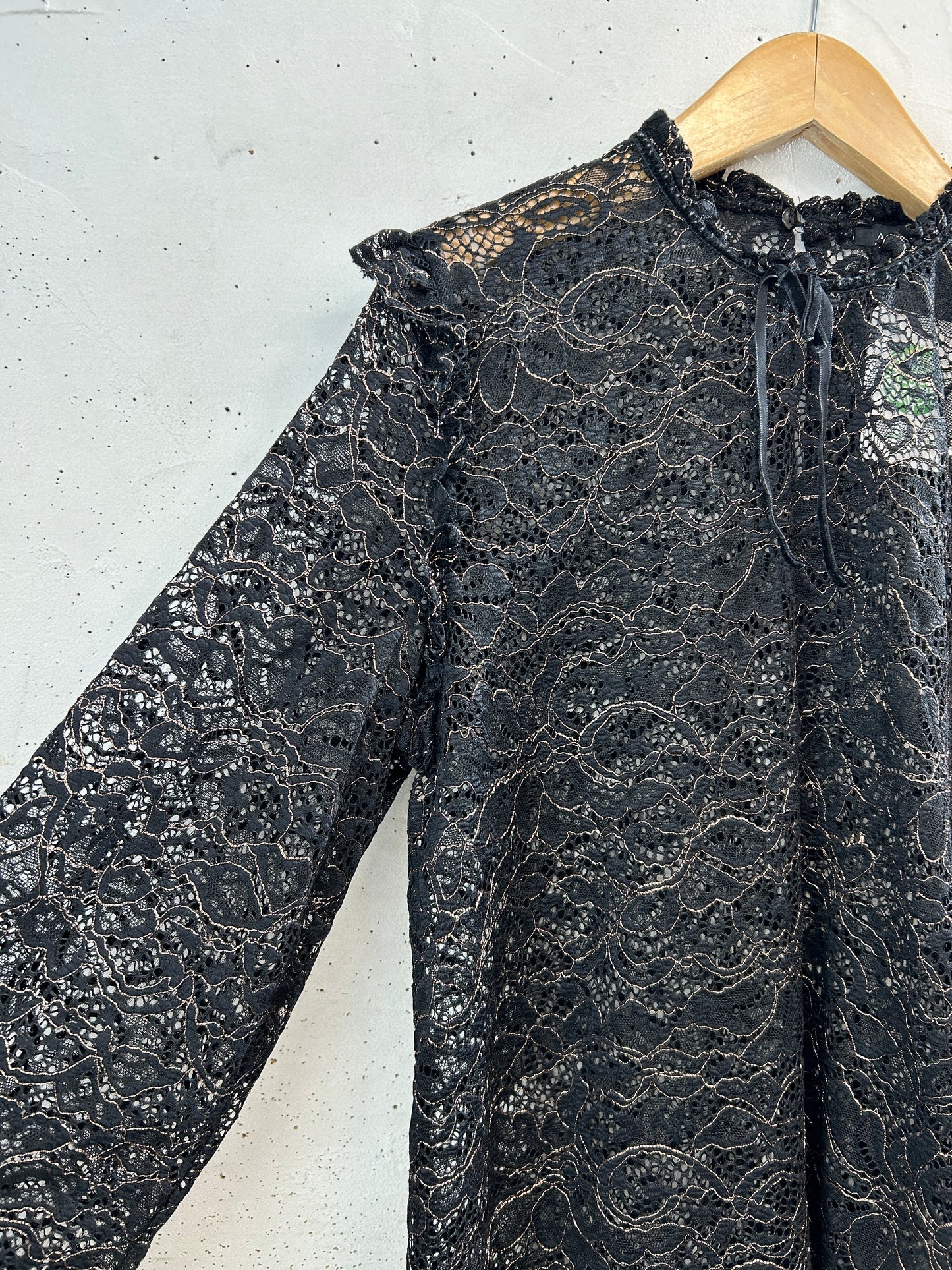 Vintage Black Lace Blouse [E32476]
