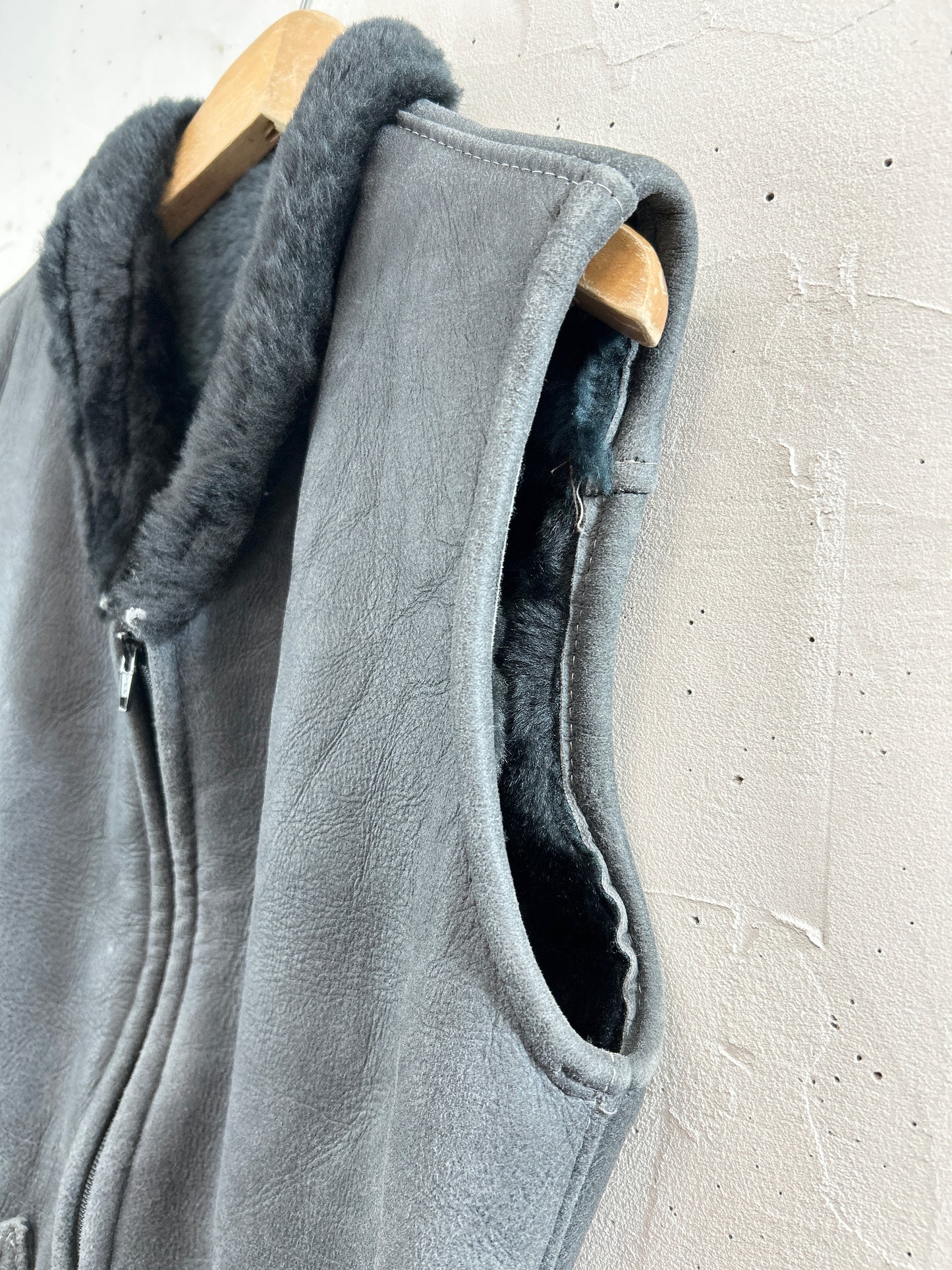 Vintage Leather Vest [B31516]