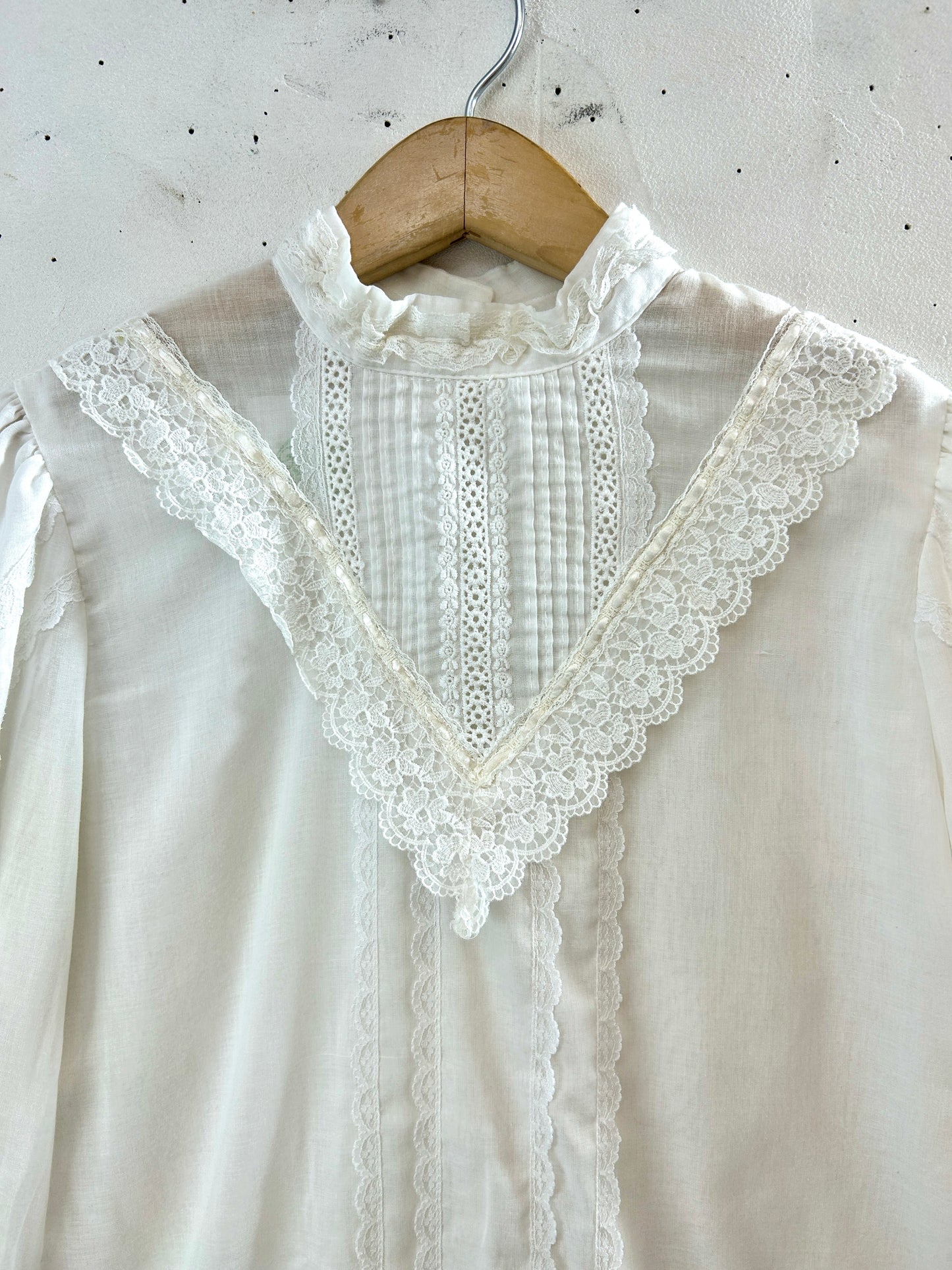 '70sVintage White Blouse 〜GUNNIES〜 [I30321]
