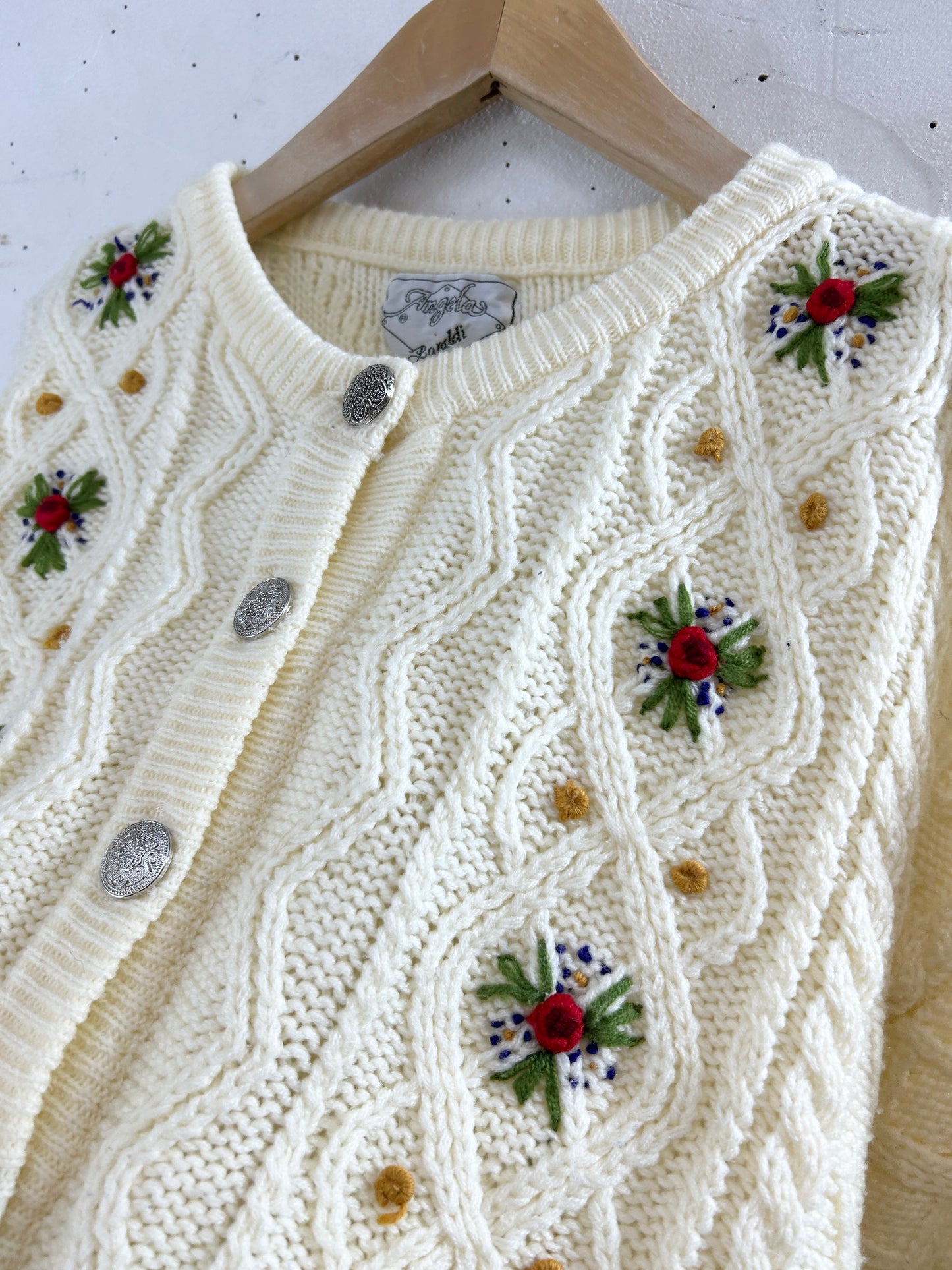 Vintage Knit Cardigan [J30540]