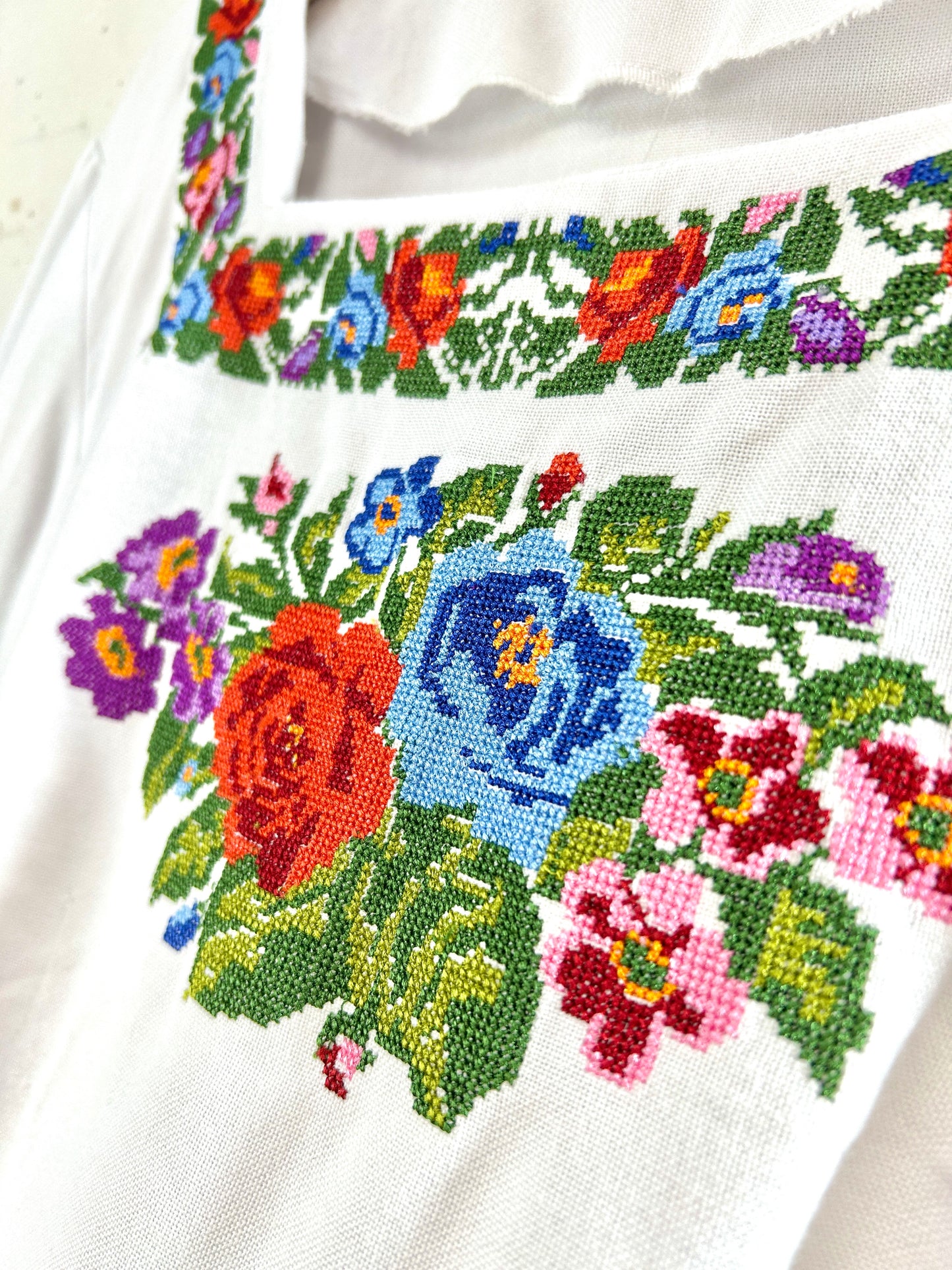 Vintage Embroidery Blouse [G33157]