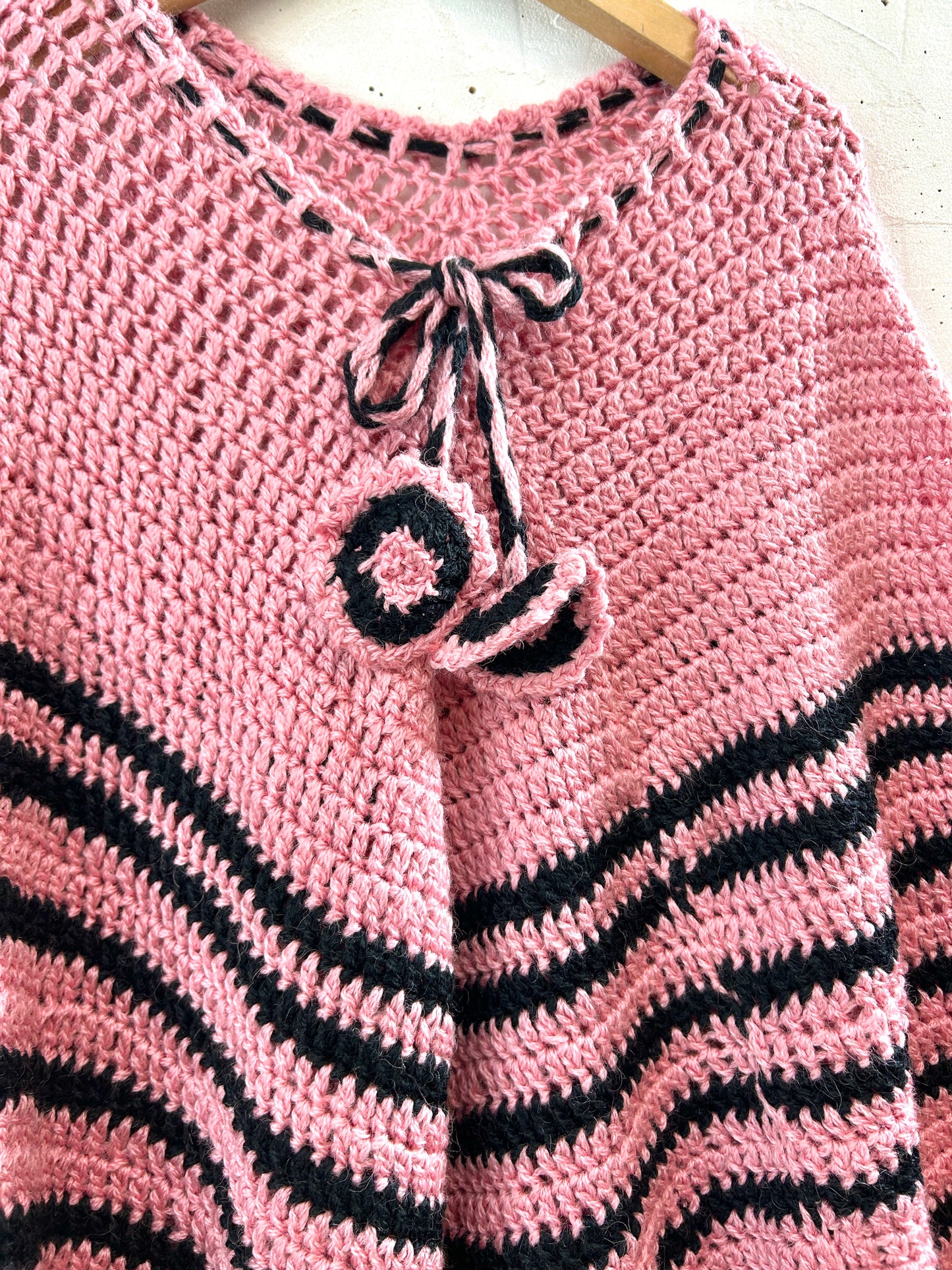 Vintage Knit Poncho [K30884]