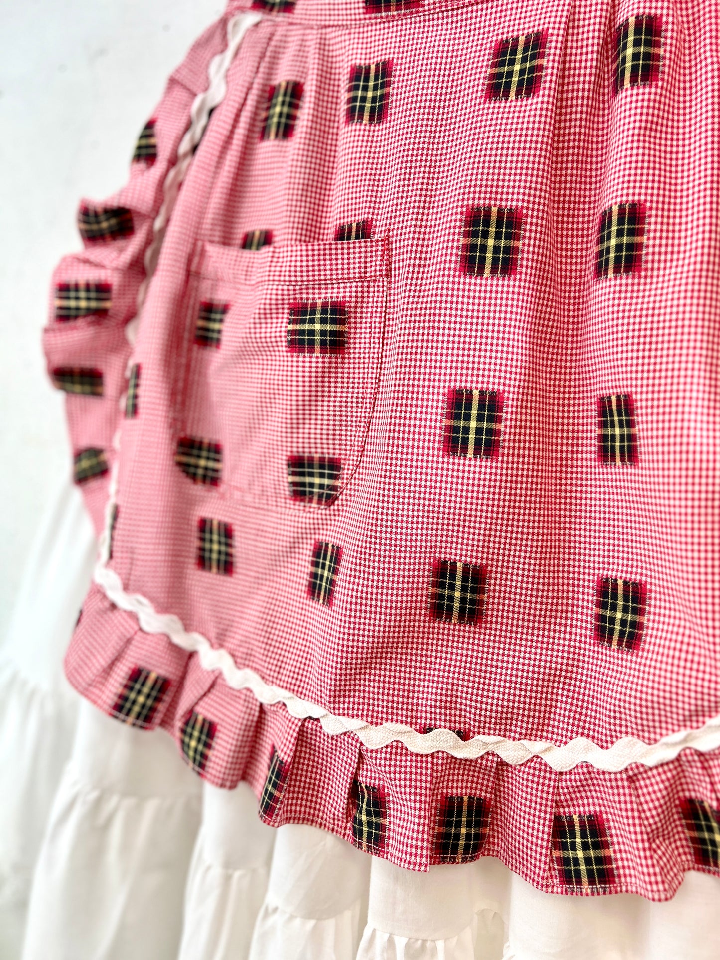 Vintage Apron [J30391]