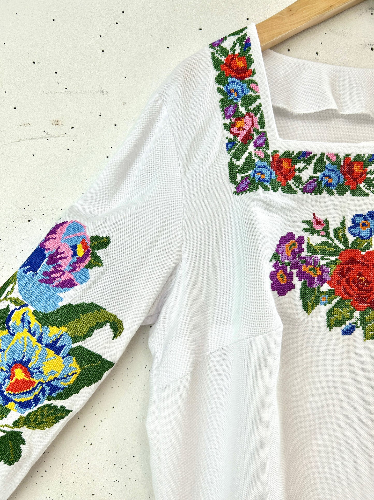 Vintage Embroidery Blouse [G33157]
