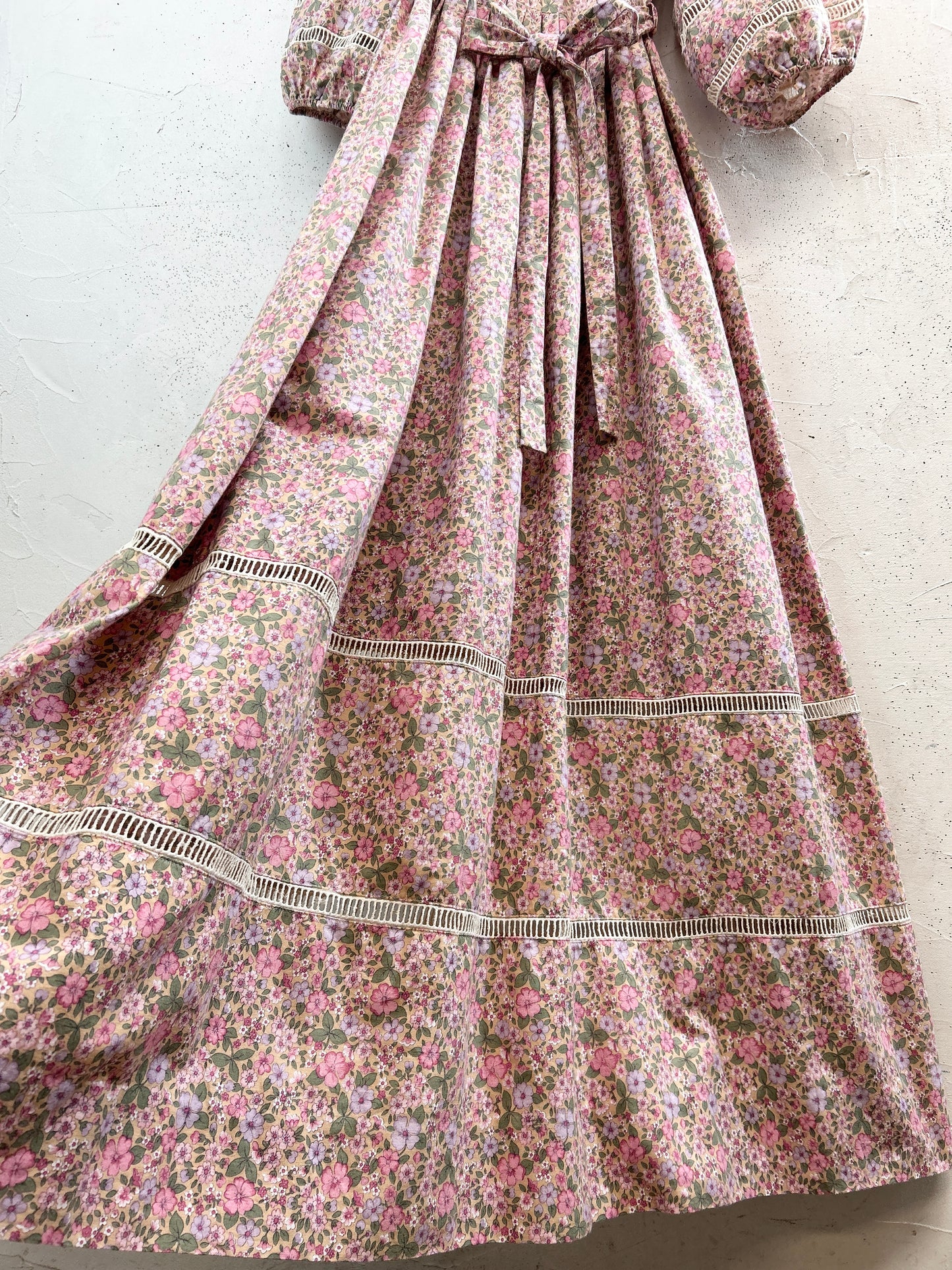 '70s Vintage Dress [F32570]