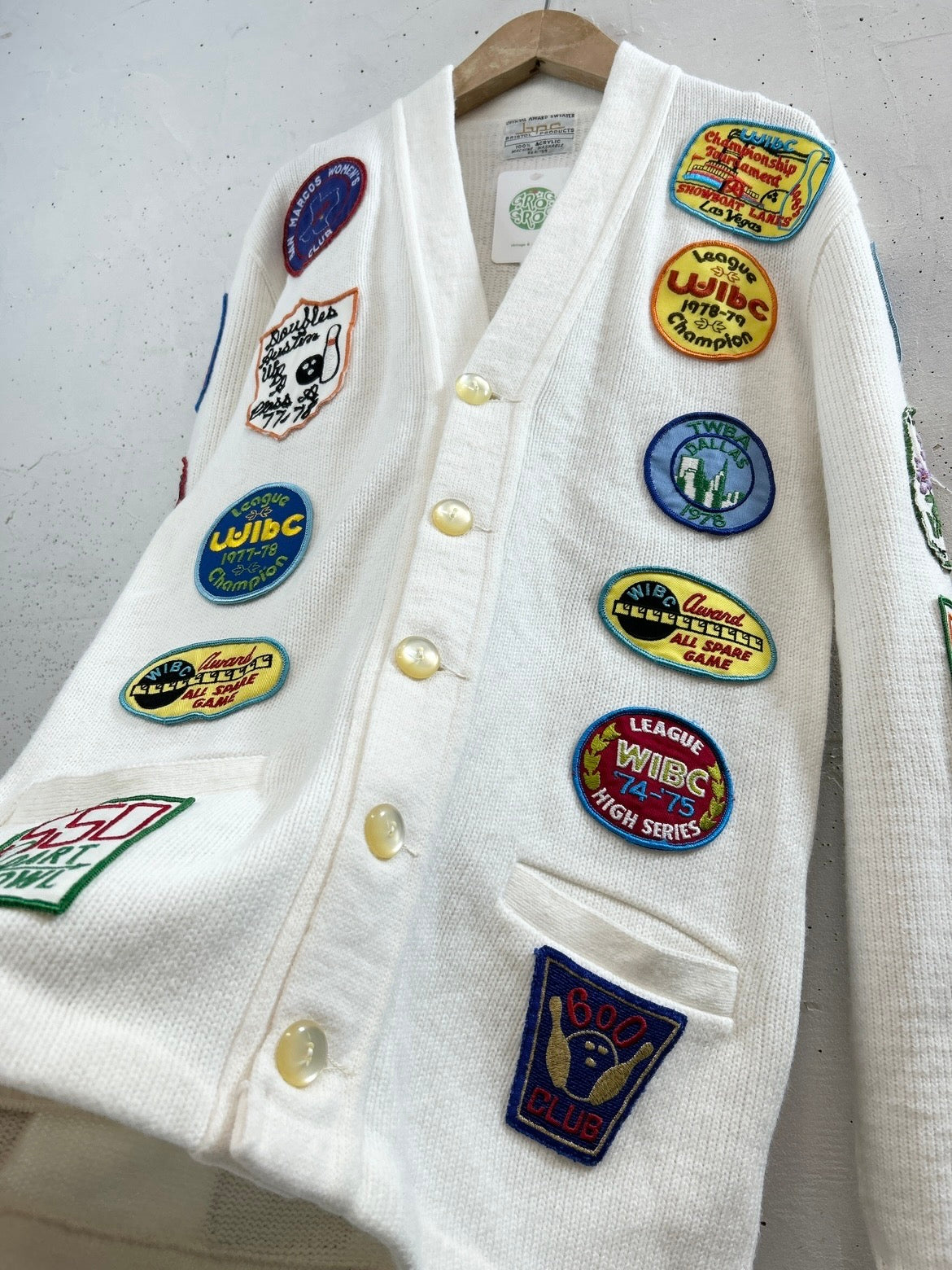 '70s Vintage Patch Cardigan [D32074]