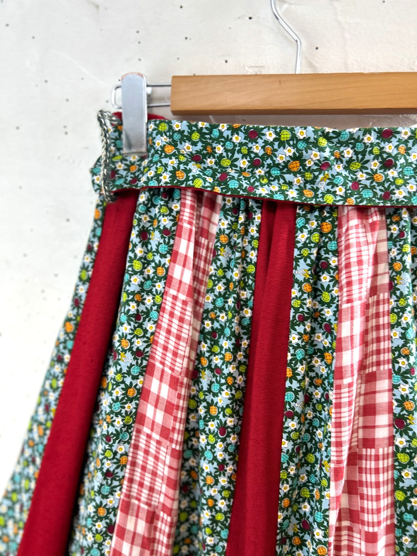 ’70s Vintage Skirt 〜Chessa Davis〜 [H30983]