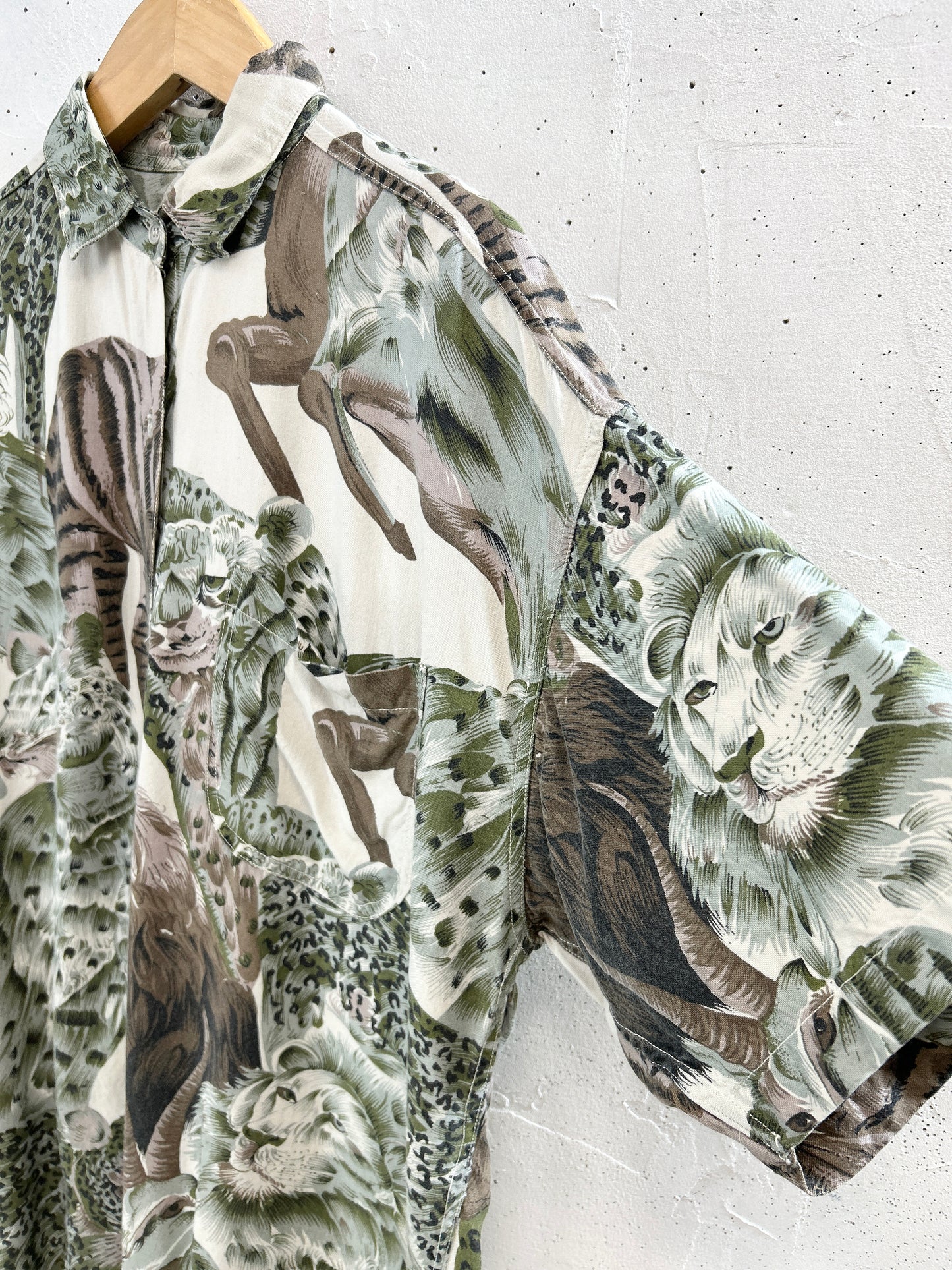 Vintage Shirt [F32646]