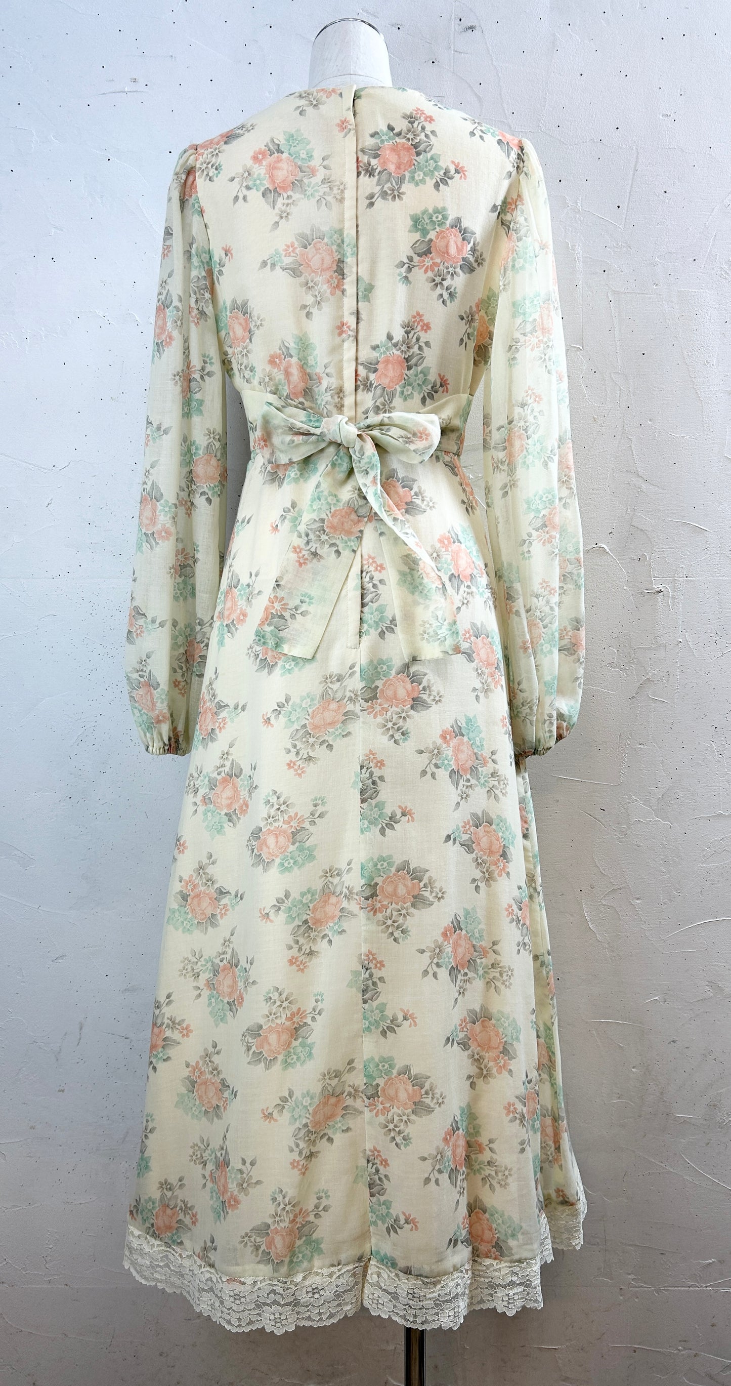 '70s Vintage Dress [J30634]