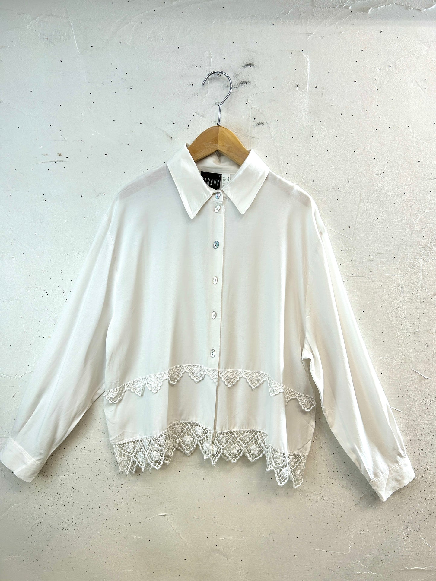 Vintage White Shirt  [L31023]