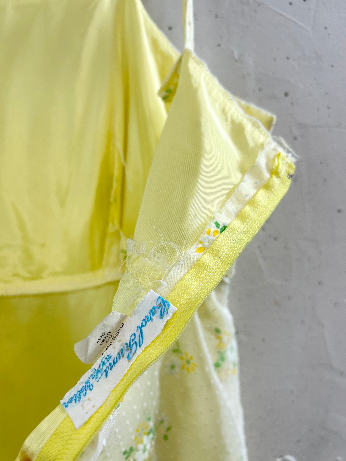 '70s Vintage Dress [F32681]