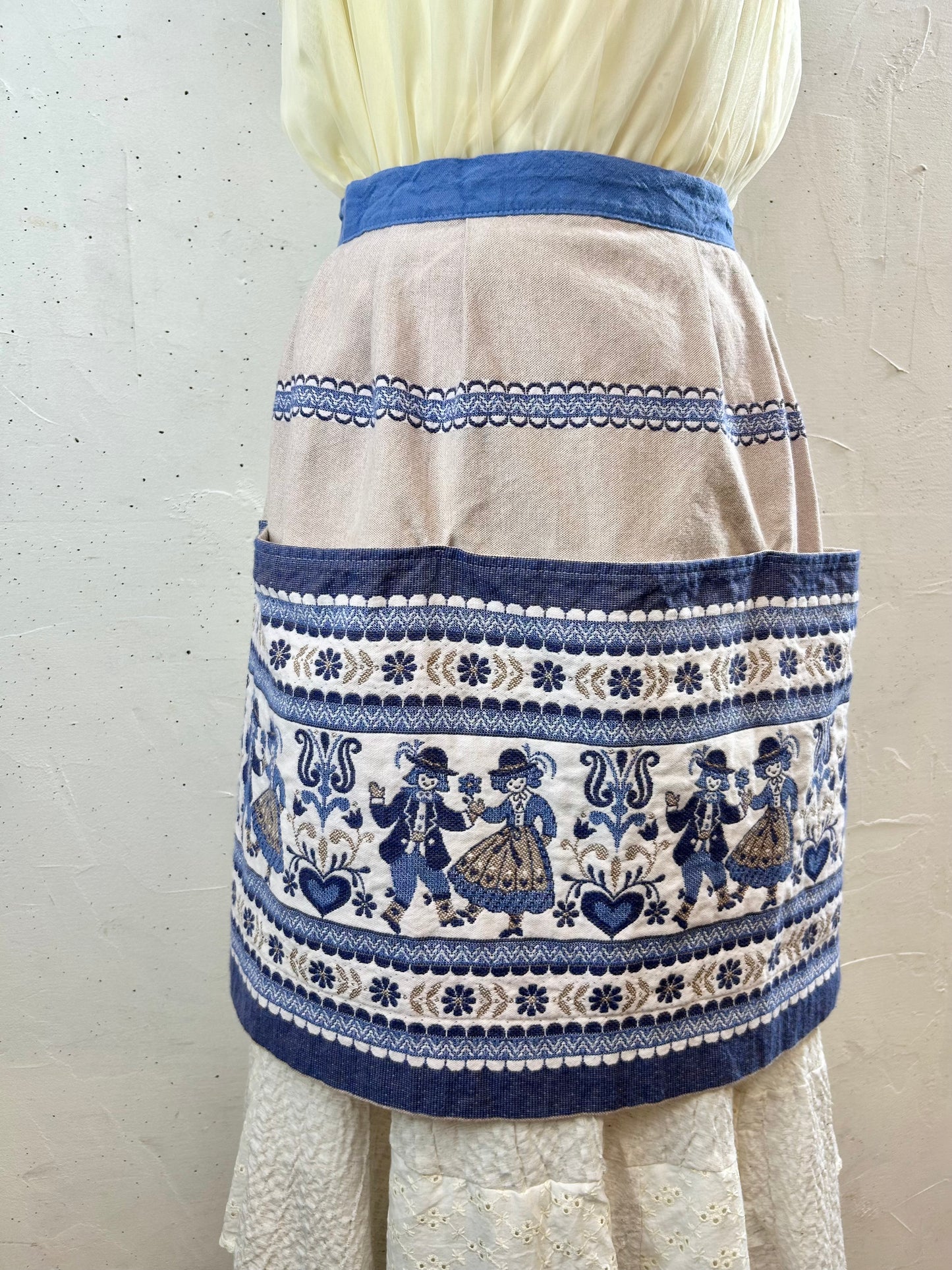 Vintage Tyrol Apron MADE IN AUSTRIA [G30715]
