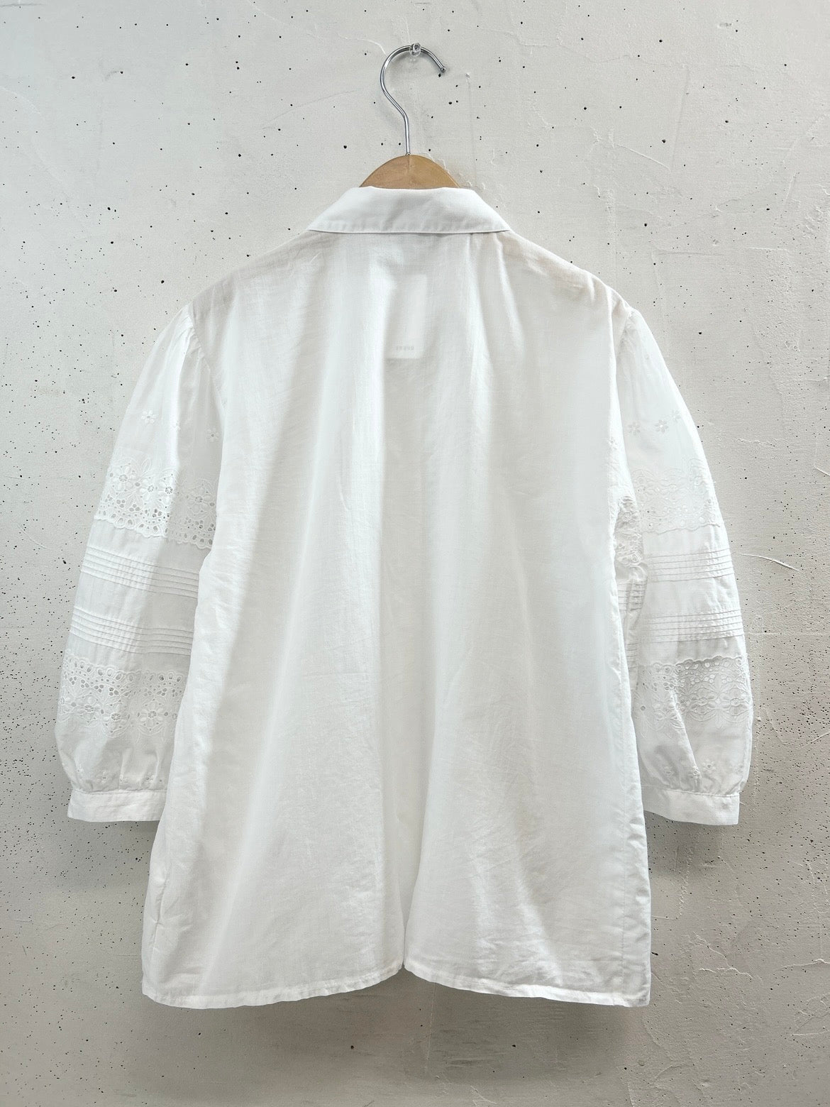 Vintage White Blouse [D32078]