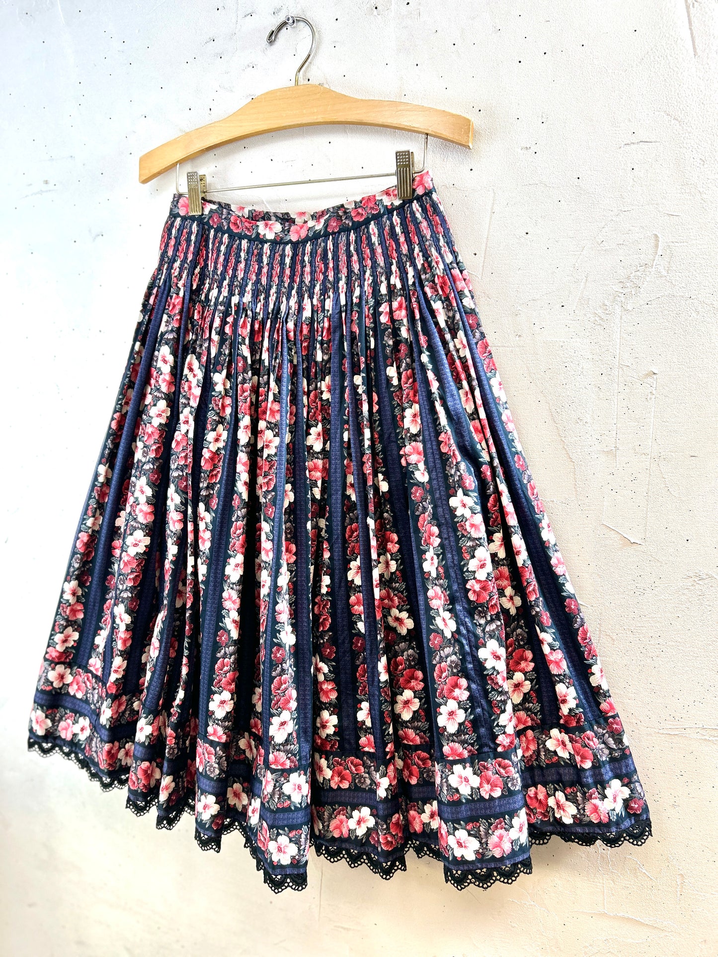 Vintage Tyrol Skirt [H30955]
