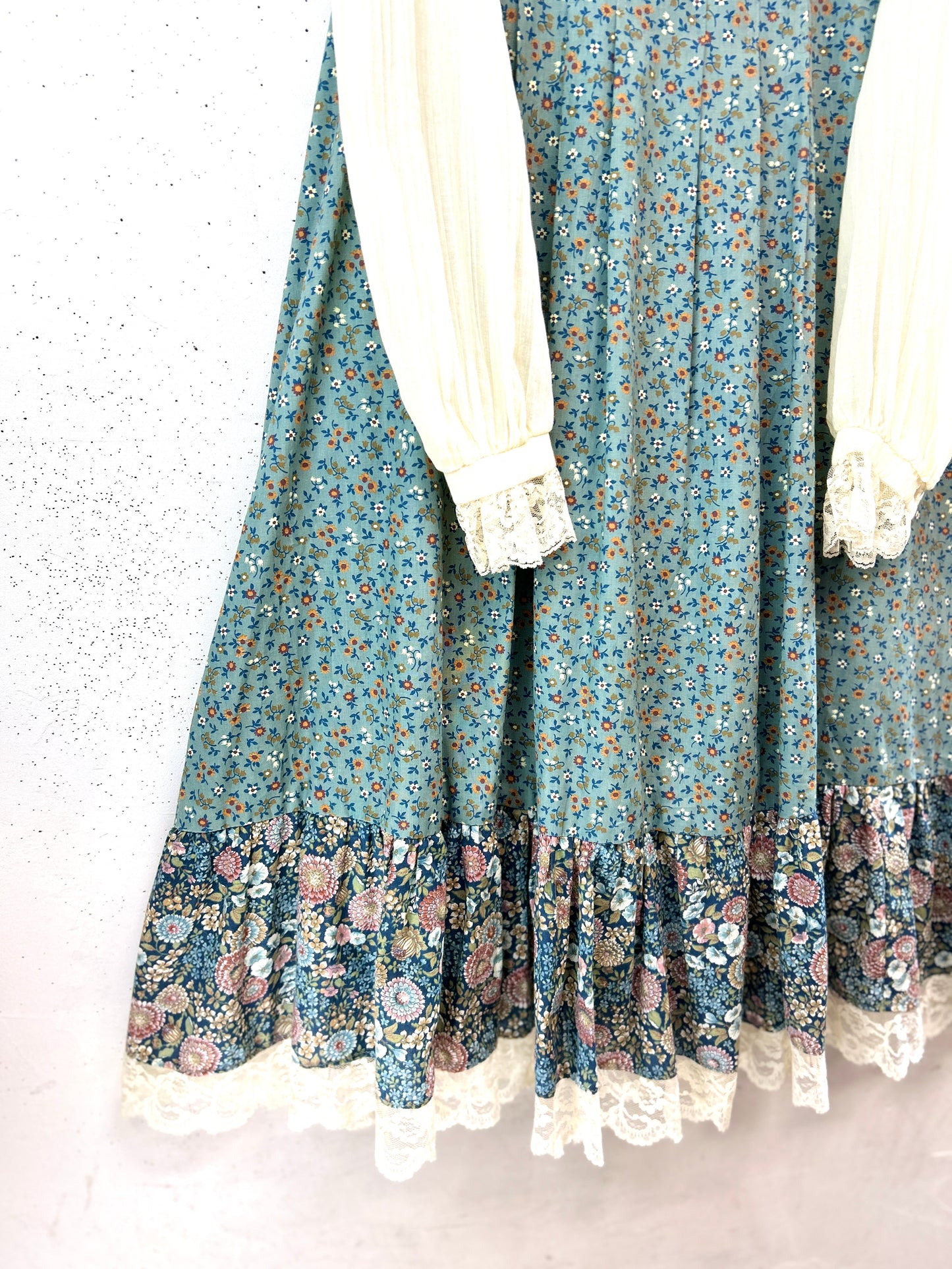 Vintage Dress [A31315]