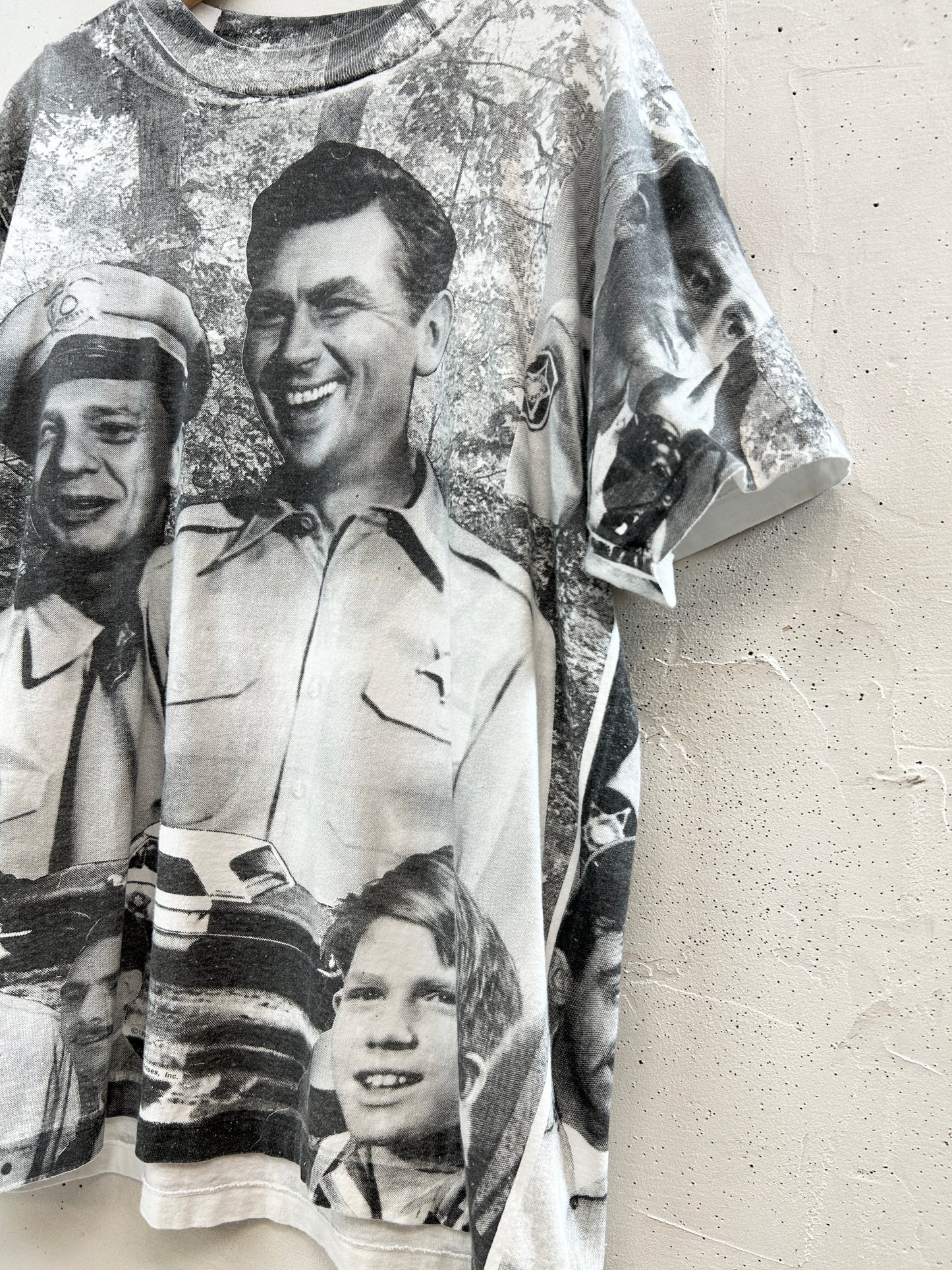 '90s Vintage T-Shirt [G32986]