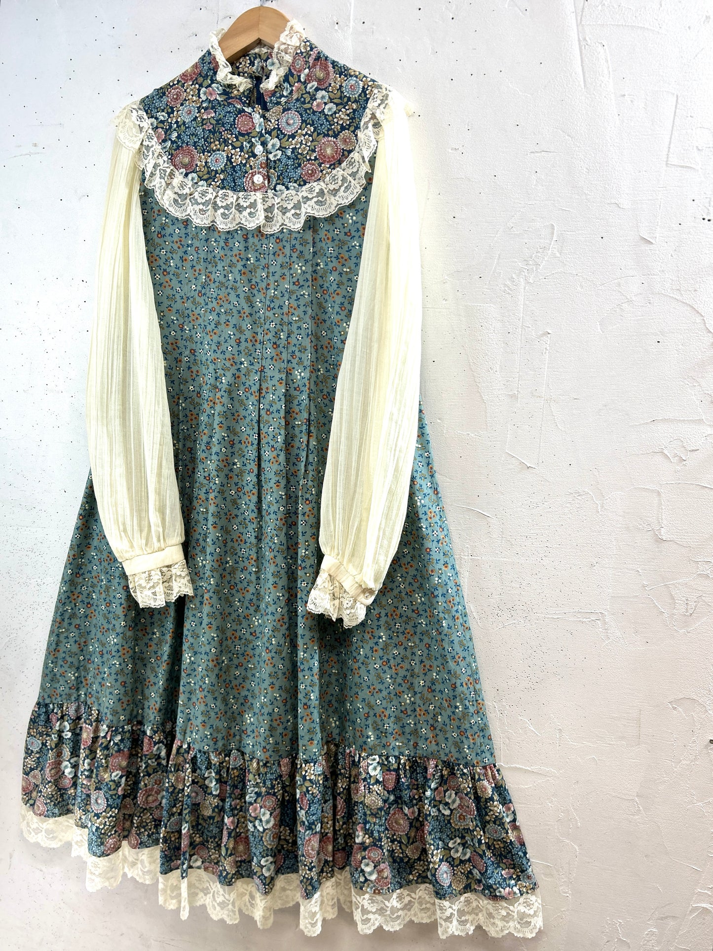 Vintage Dress [A31315]