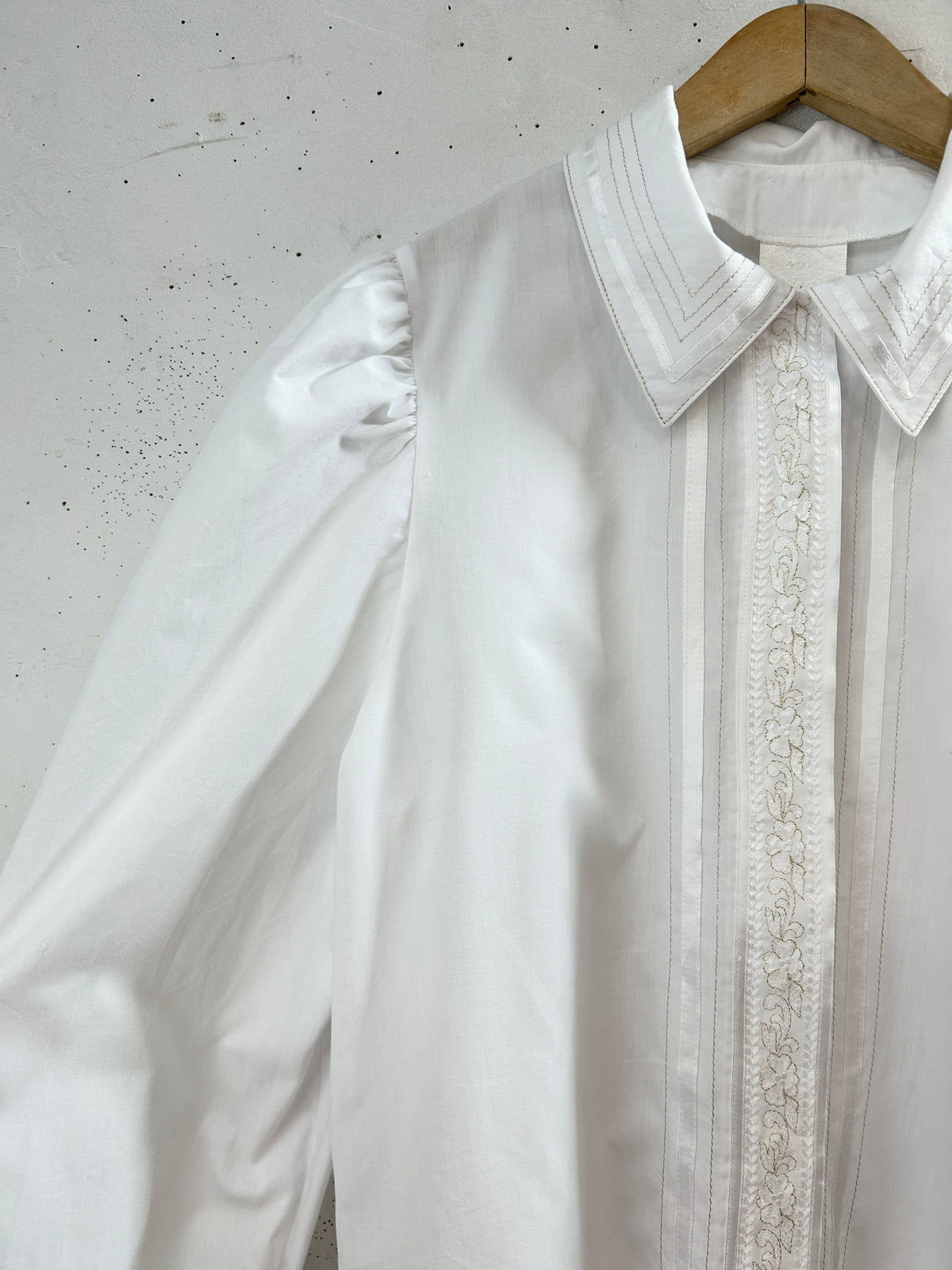 Vintage White Blouse [J34071]