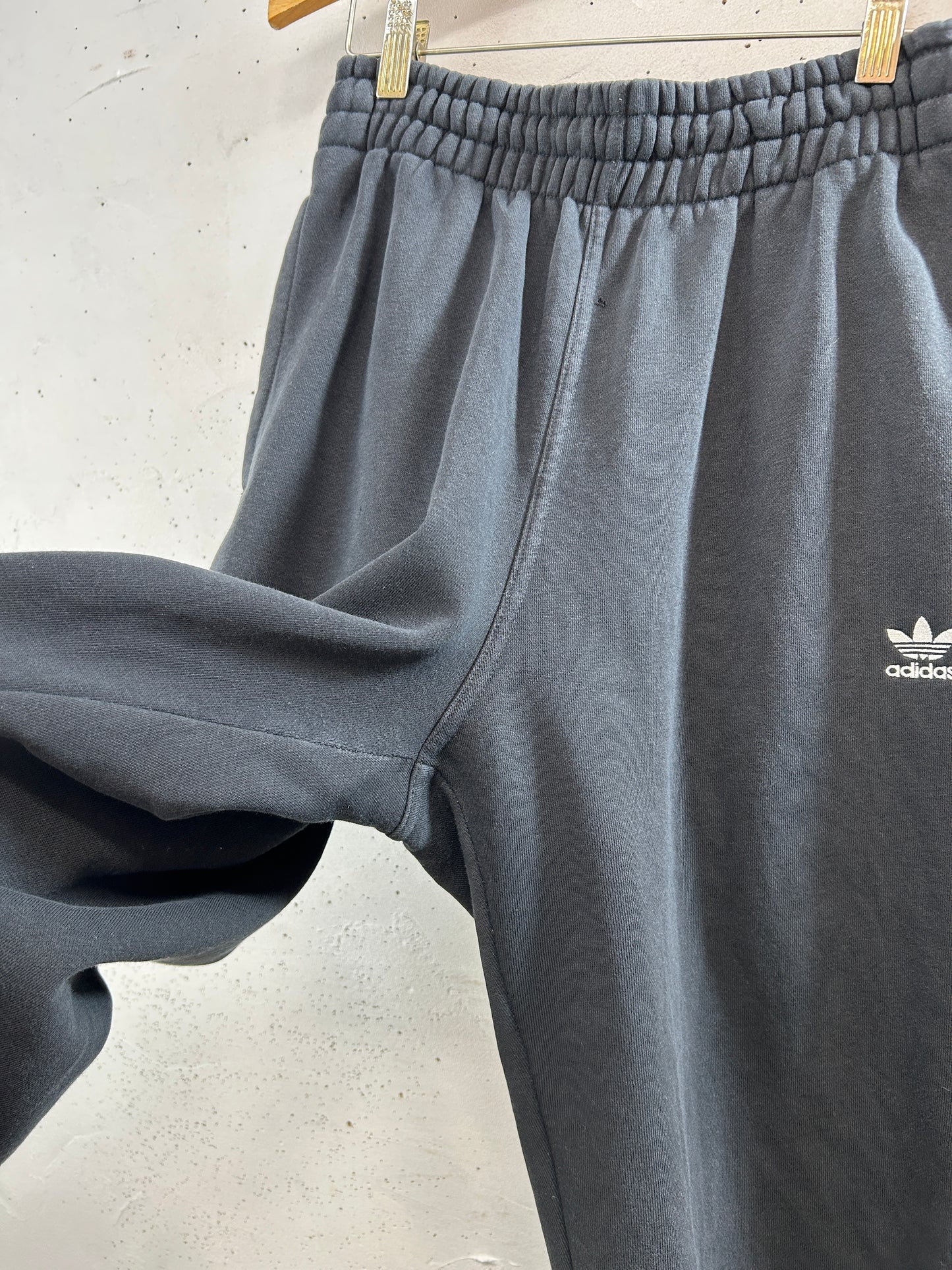 Vintage Sweat Pants 〜adidas〜 [A31425]